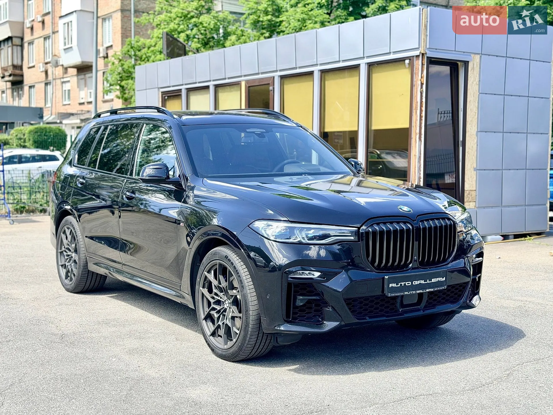 2021 BMW X7 - фото 1
