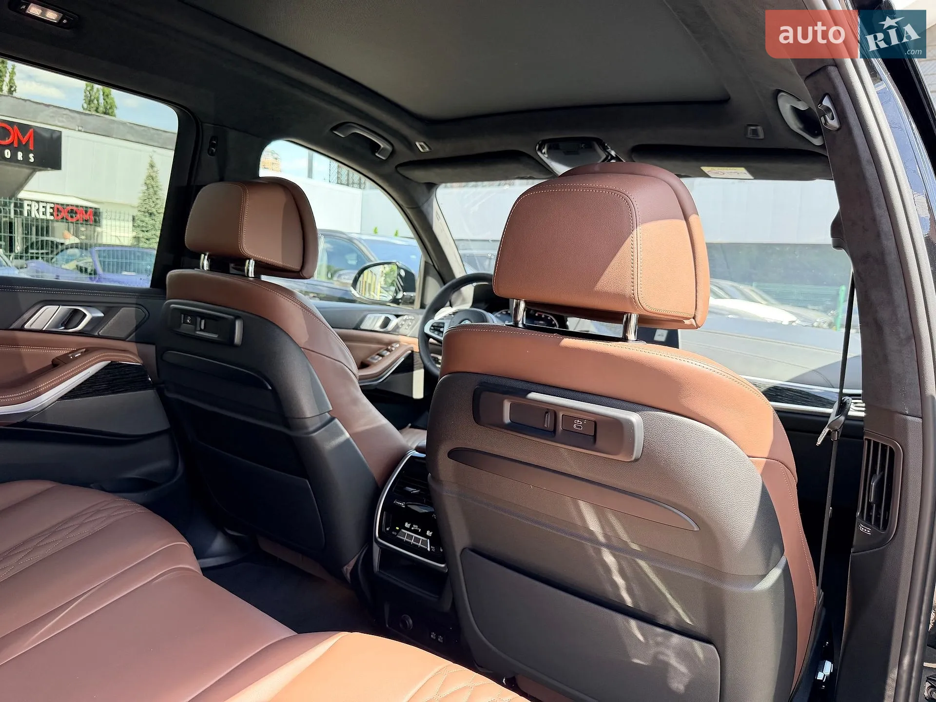 2021 BMW X7 - мініатюра 26
