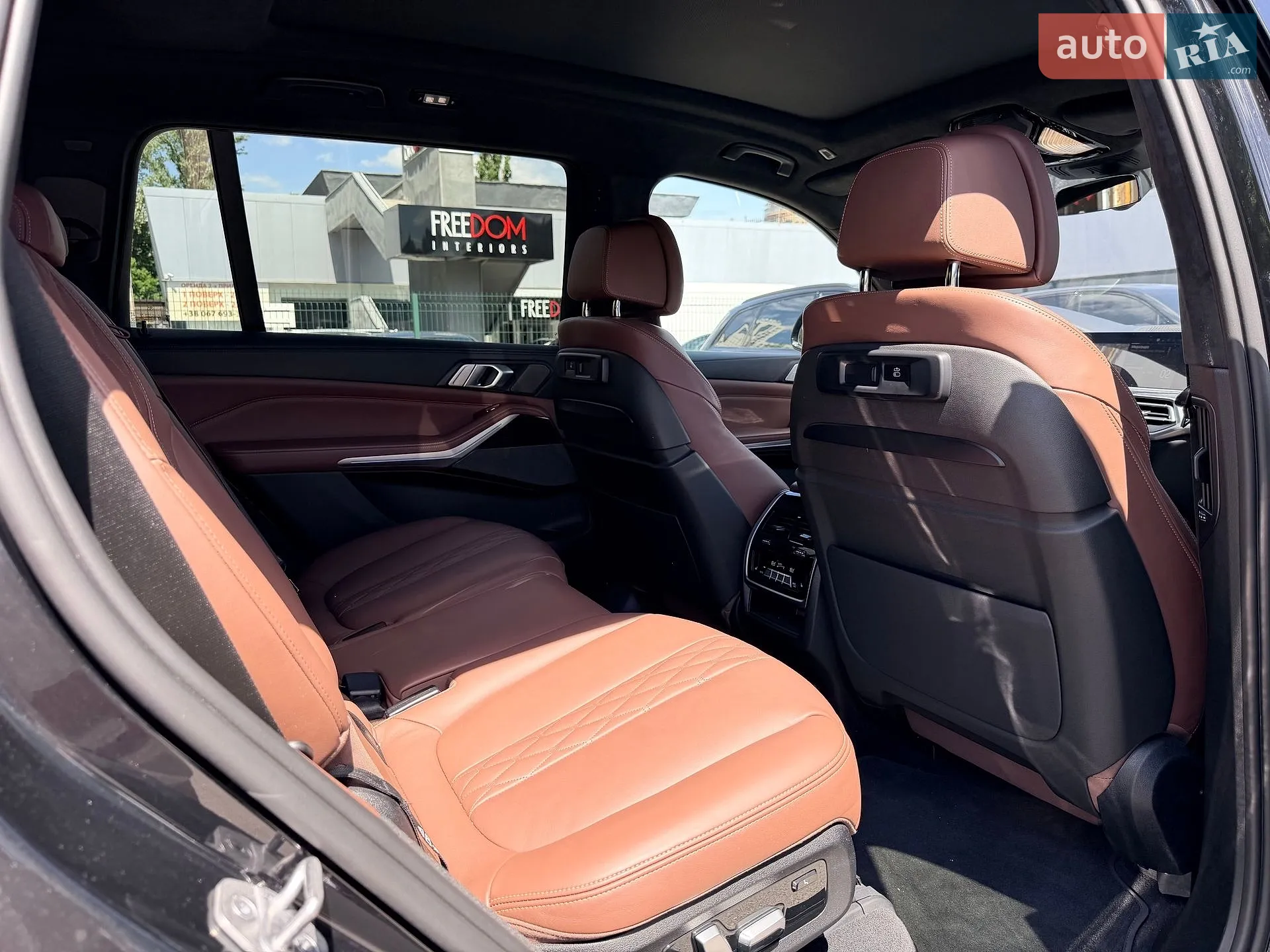 2021 BMW X7 - мініатюра 32