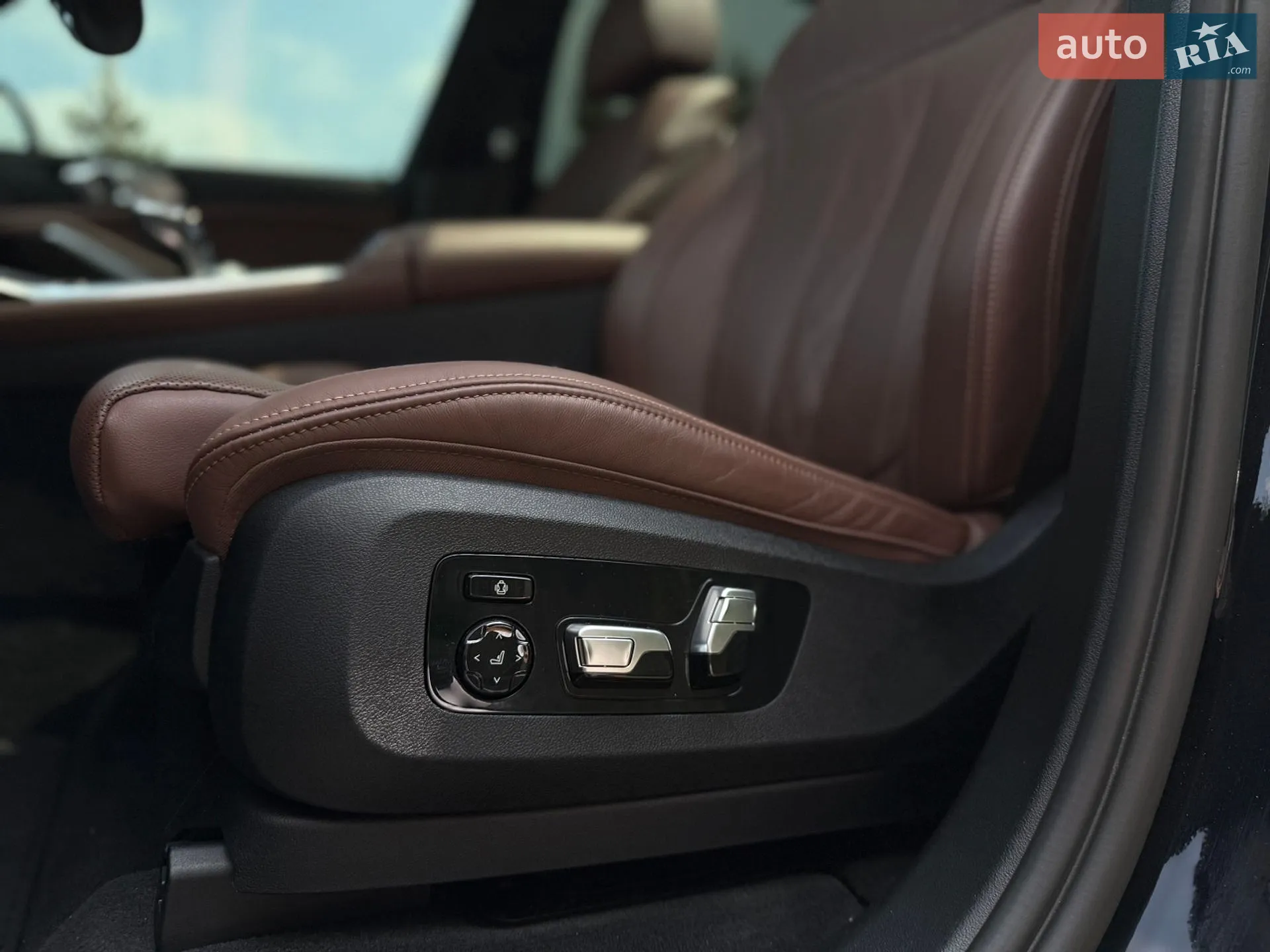 2021 BMW X7 - мініатюра 28