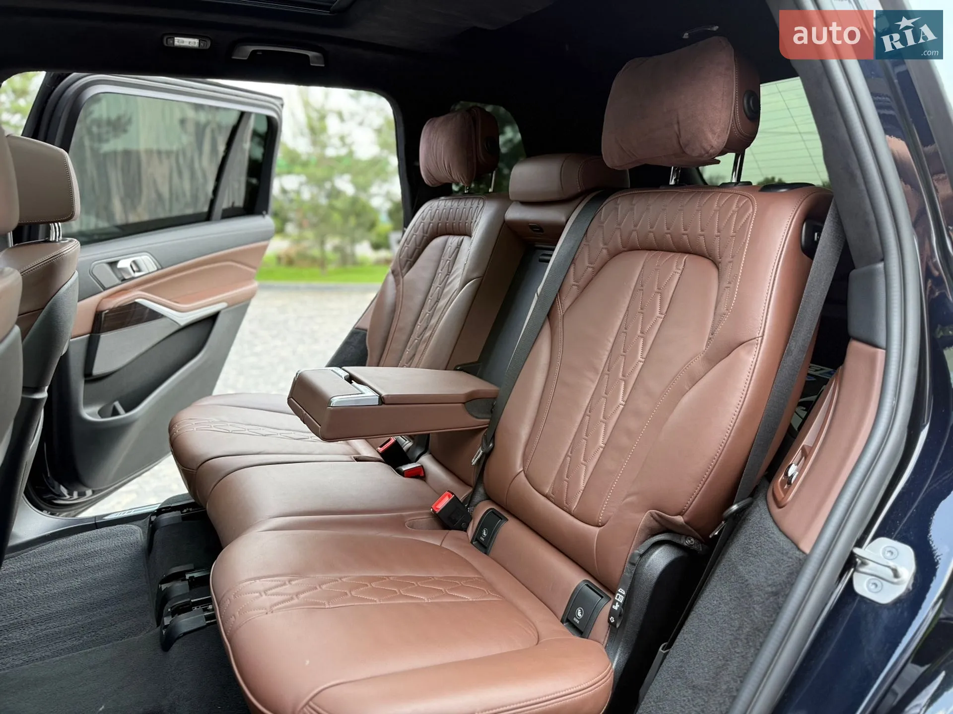 2021 BMW X7 - мініатюра 67