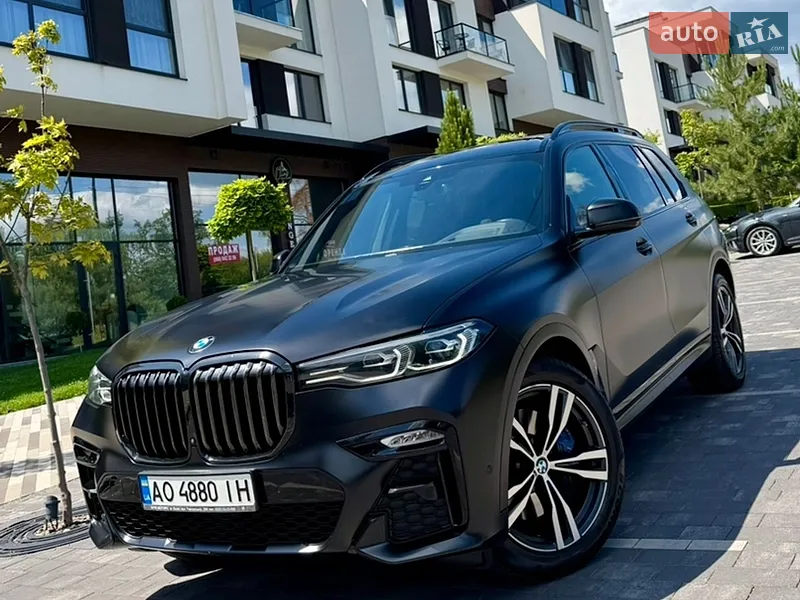 BMW X7 2021