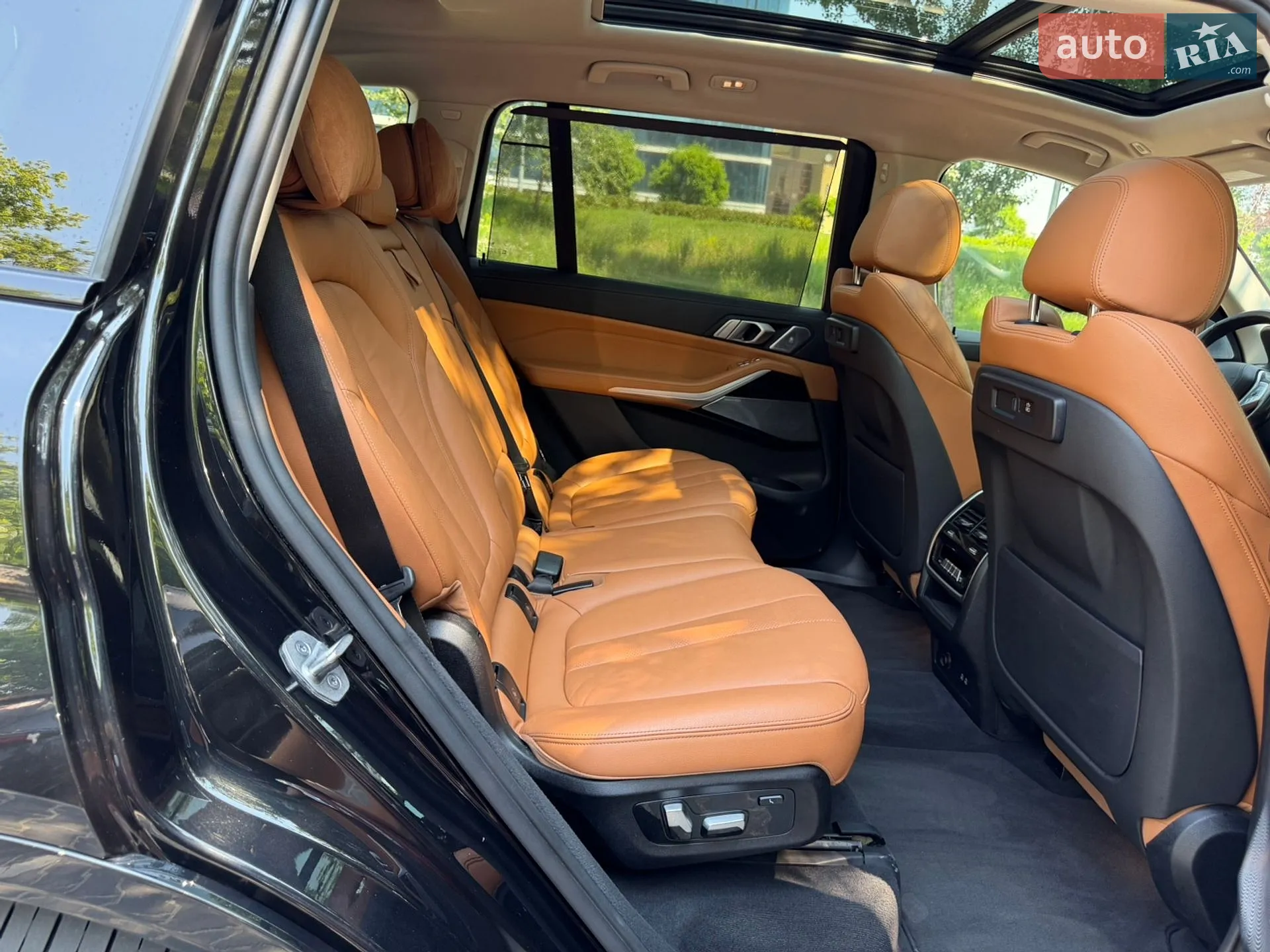 2021 BMW X7 - мініатюра 43