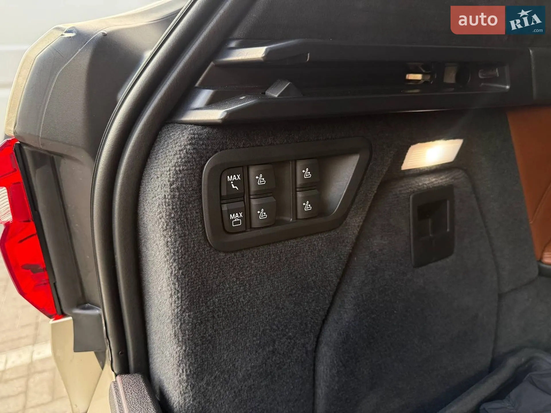 2019 BMW X7 - мініатюра 38