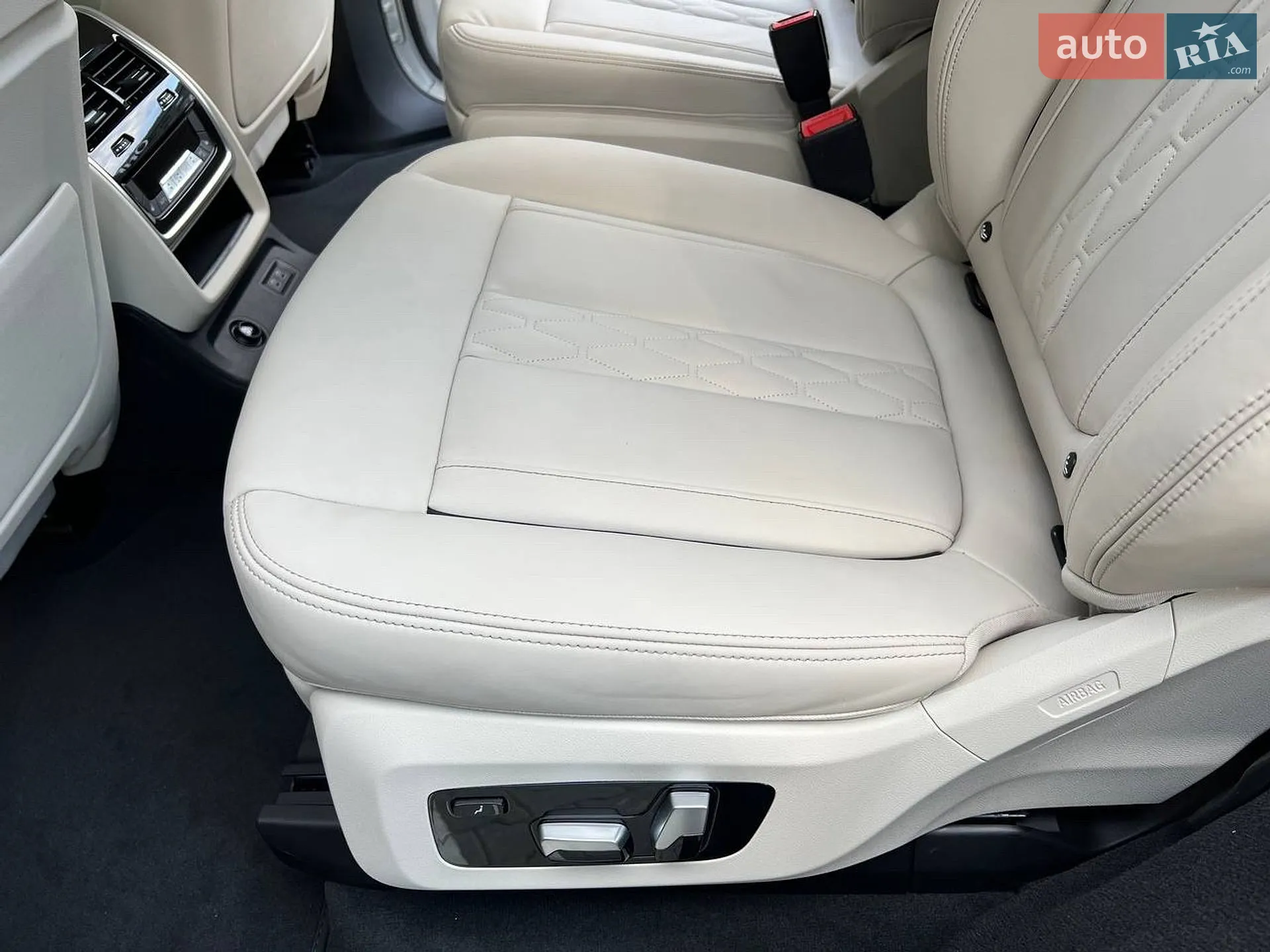 2022 BMW X7 - мініатюра 56