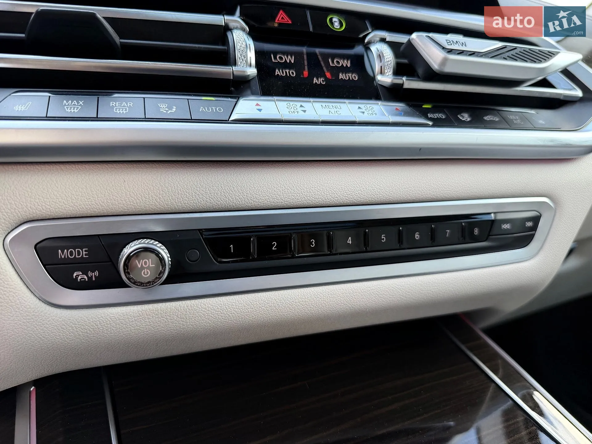 2019 BMW X7 - мініатюра 84