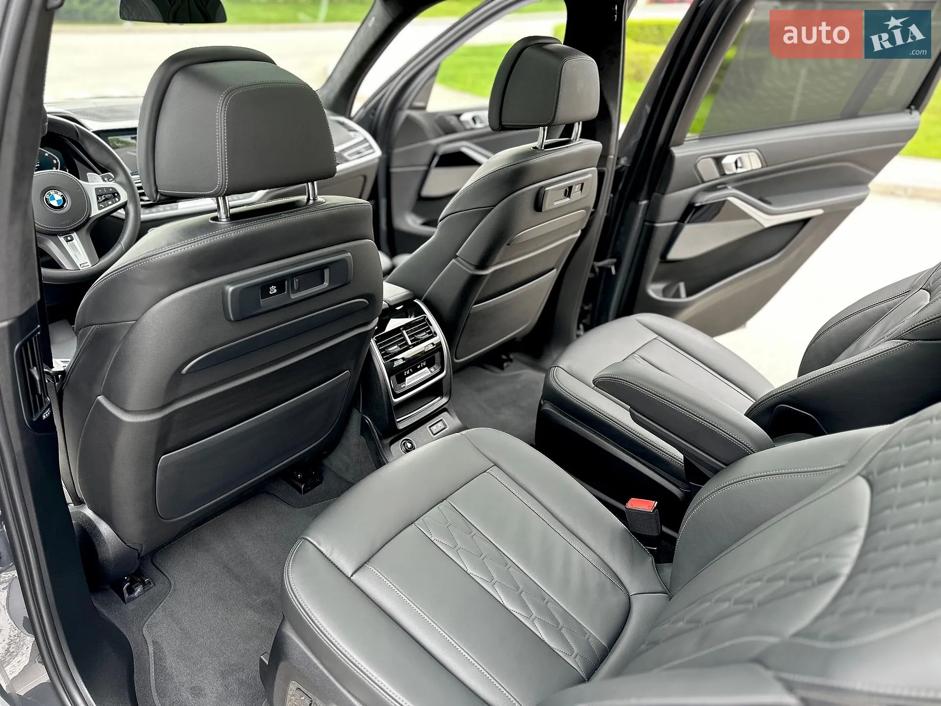 2021 BMW X7 - мініатюра 53