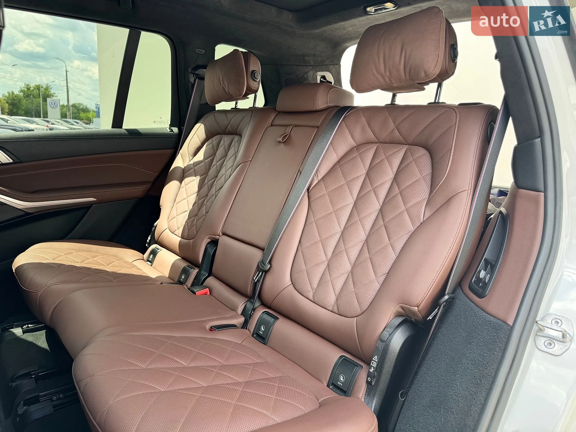 2023 BMW X7 - мініатюра 32