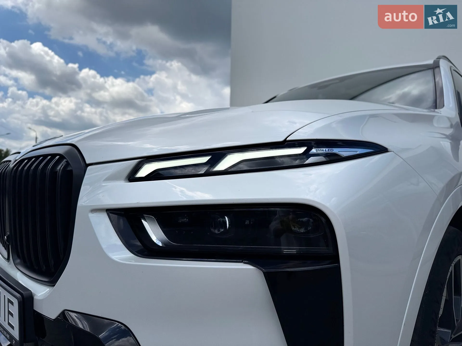 2023 BMW X7 - мініатюра 11