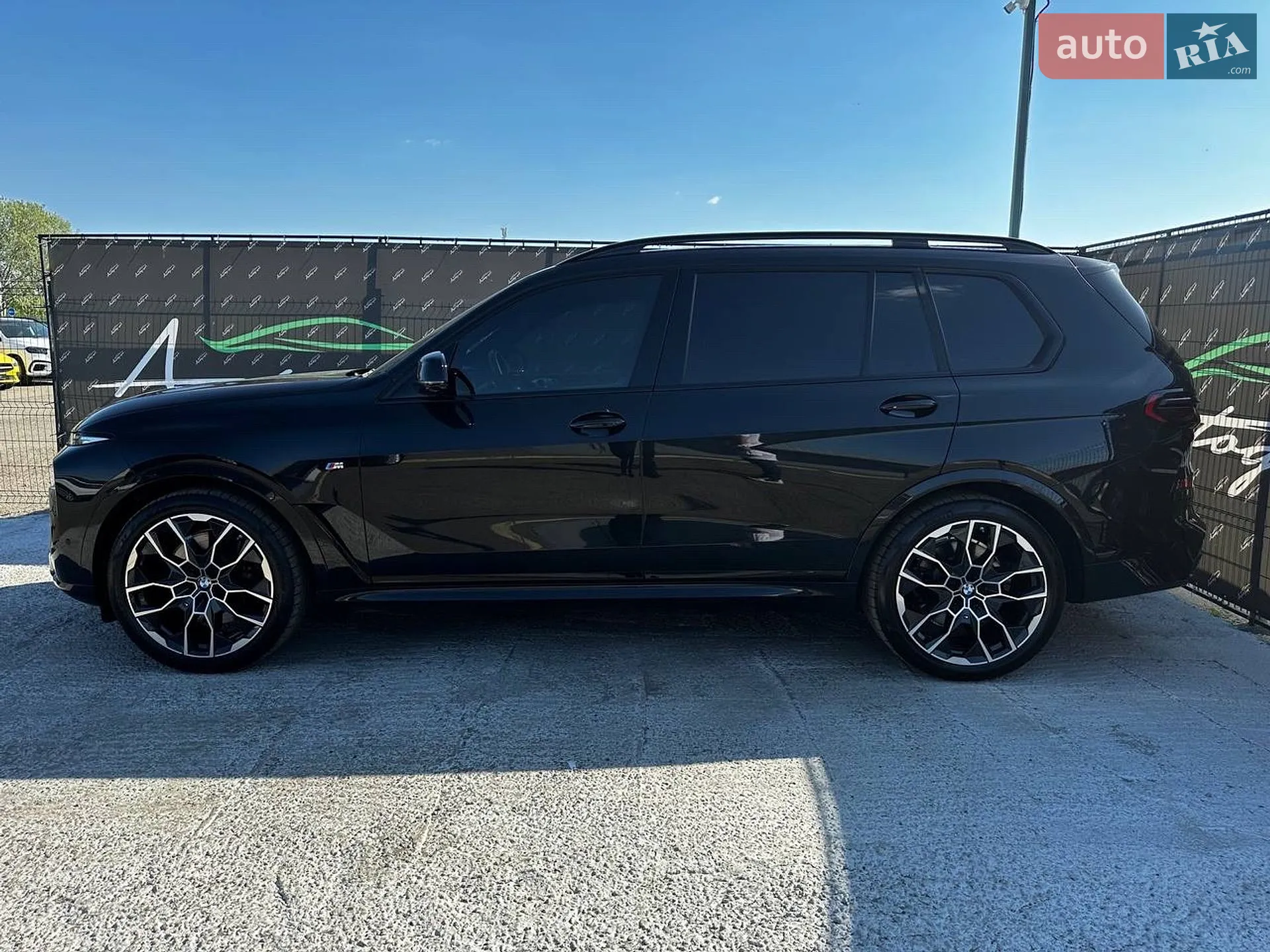 2023 BMW X7 - мініатюра 43