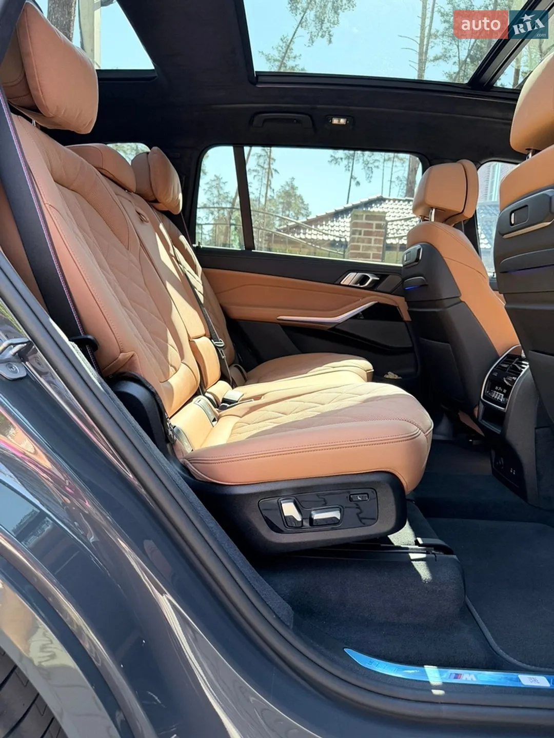 2025 BMW X7 - мініатюра 37