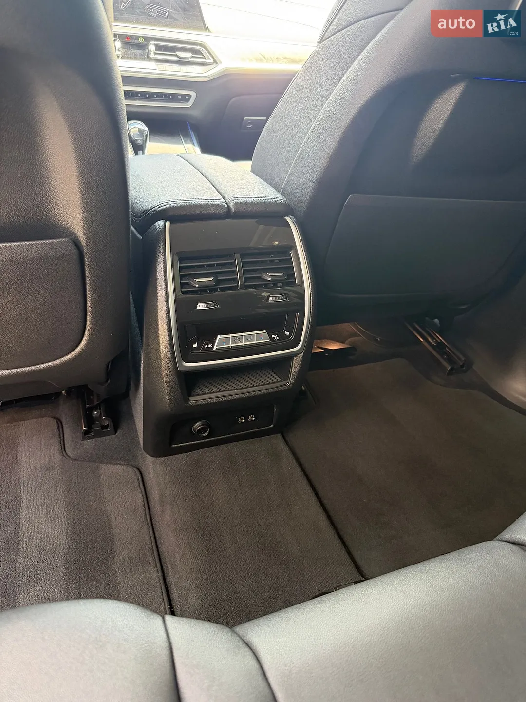 2021 BMW X7 - мініатюра 10