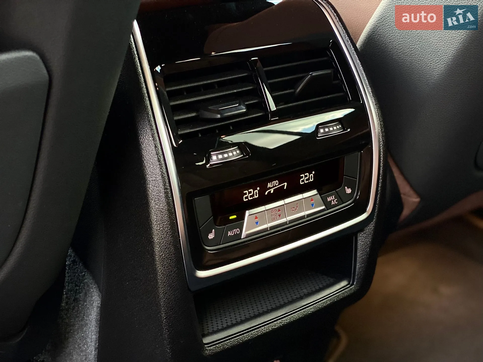 2024 BMW X7 - мініатюра 27
