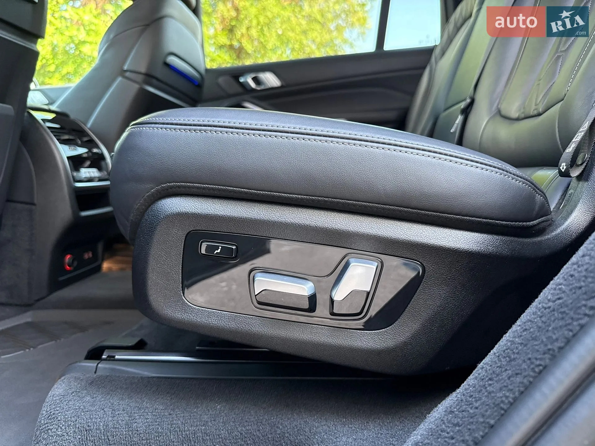 2020 BMW X7 - мініатюра 64