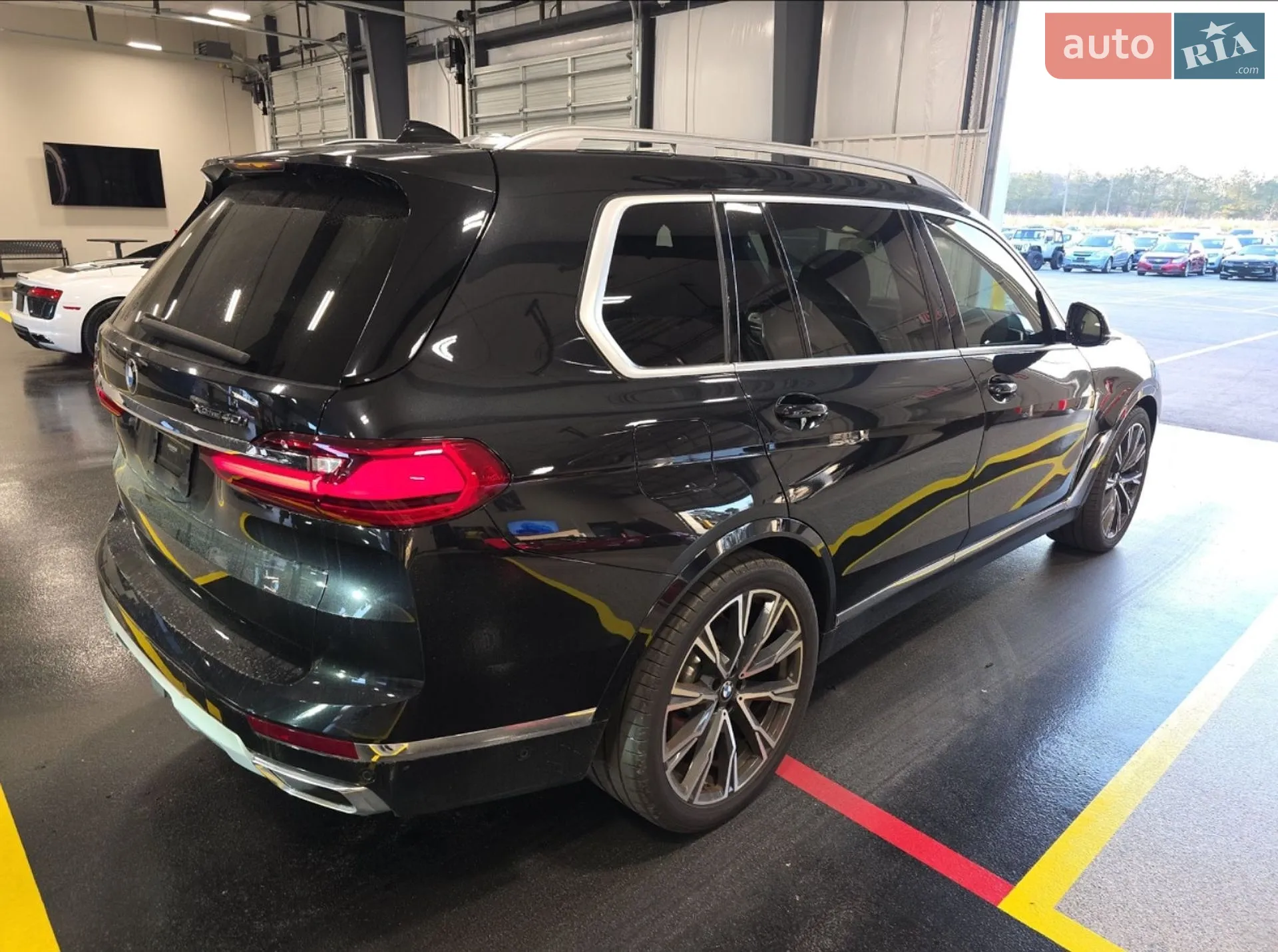 2021 BMW X7 - мініатюра 16