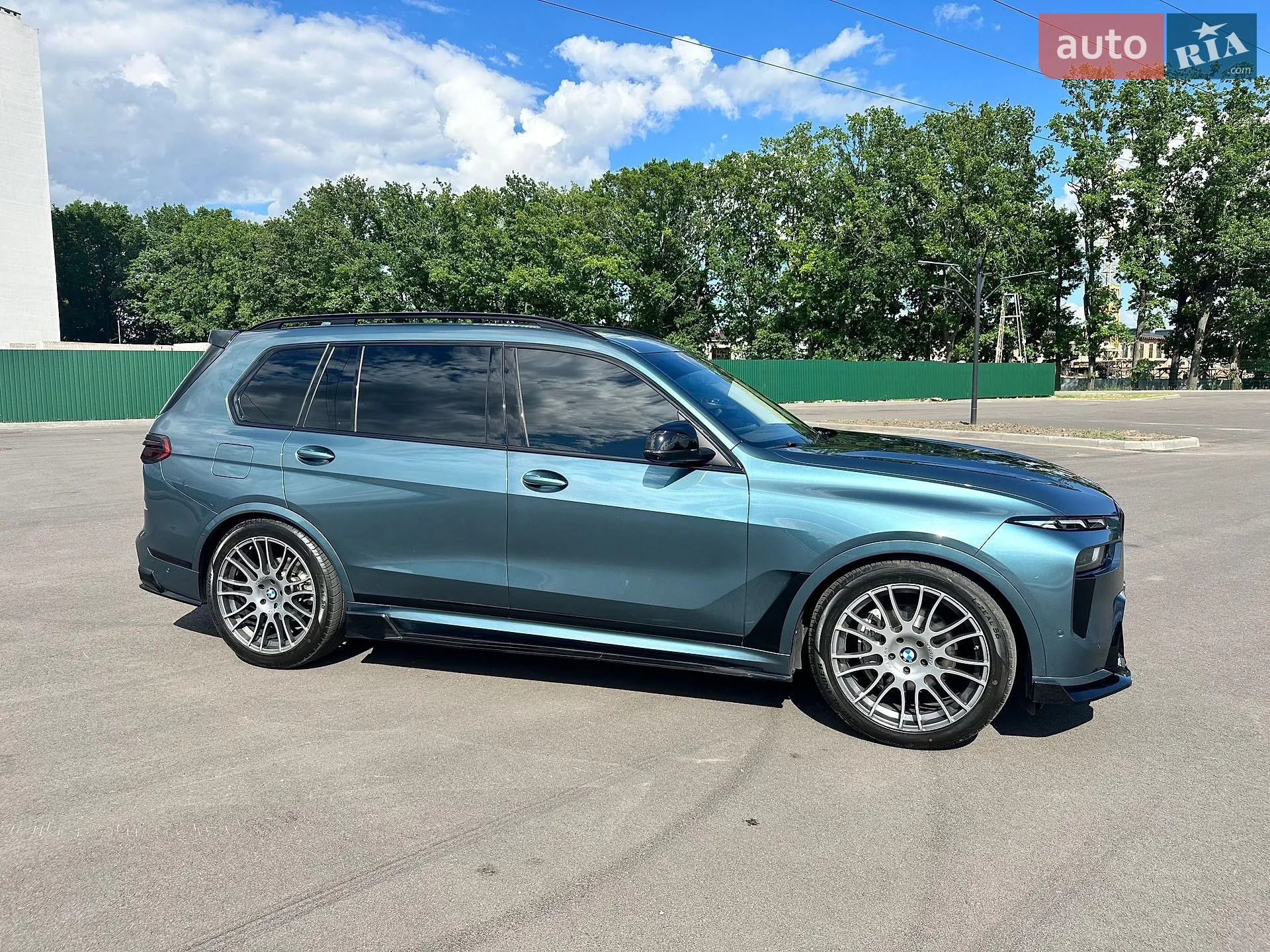 BMW BMW X7 2023 VIN 5UX23EM03R9S26340 фото оголошення 18 з 37