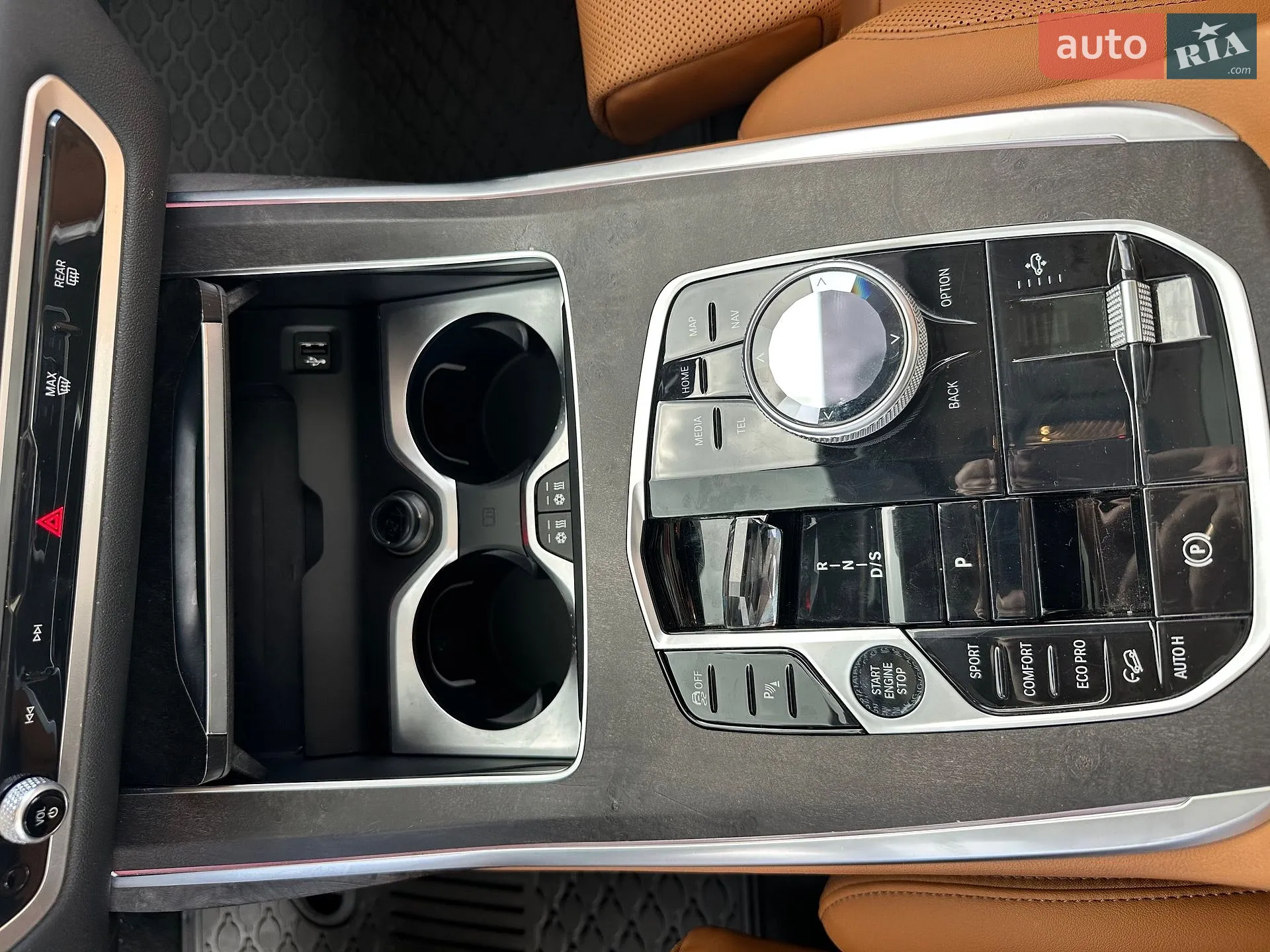 BMW BMW X7 2023 VIN 5UX23EM03R9S26340 фото оголошення 30 з 37