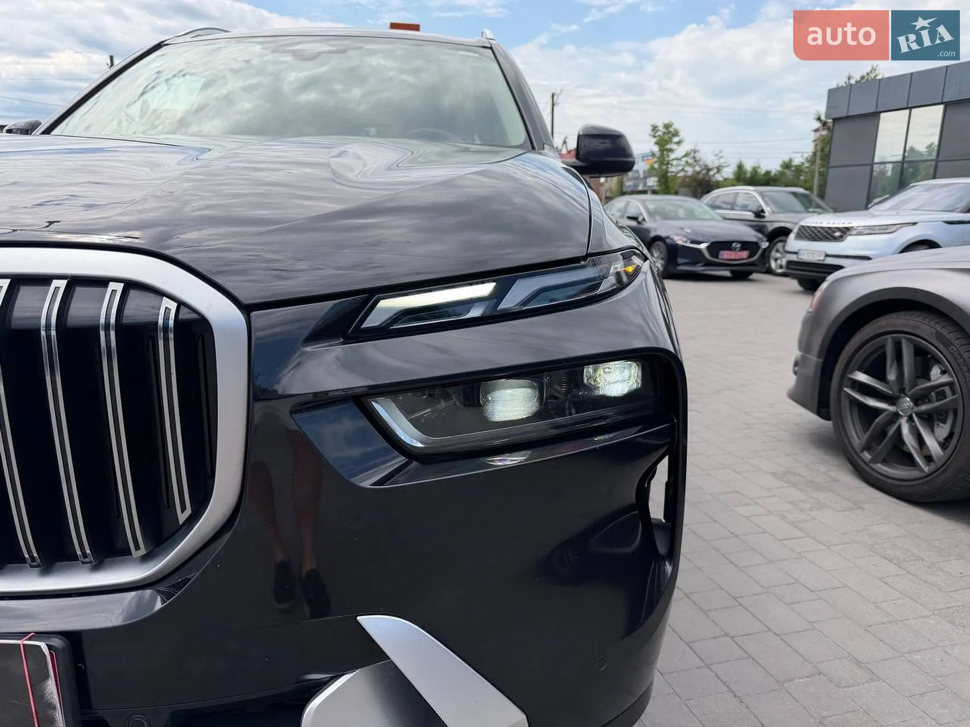 2023 BMW X7 - мініатюра 7