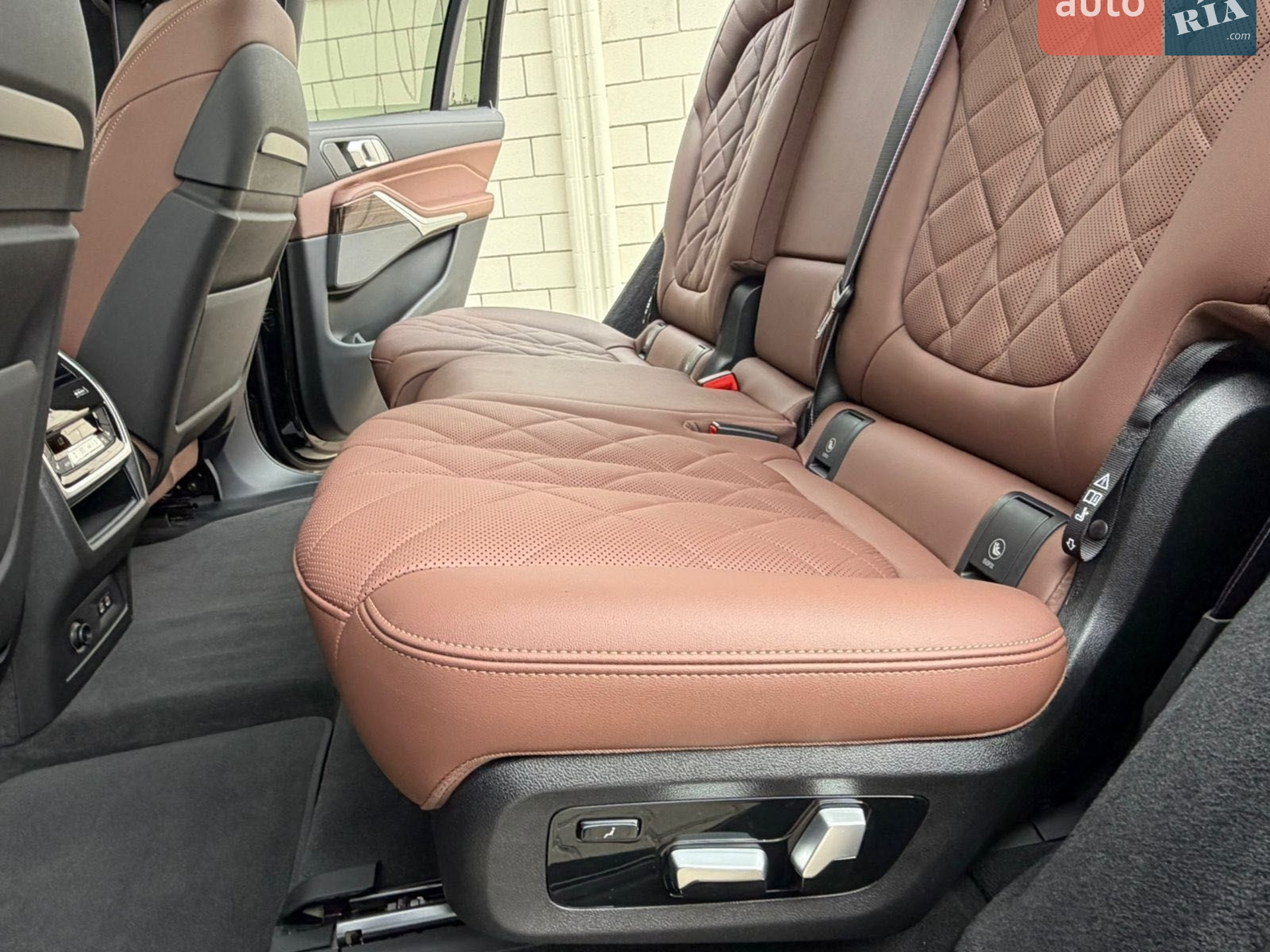 2023 BMW X7 - мініатюра 11