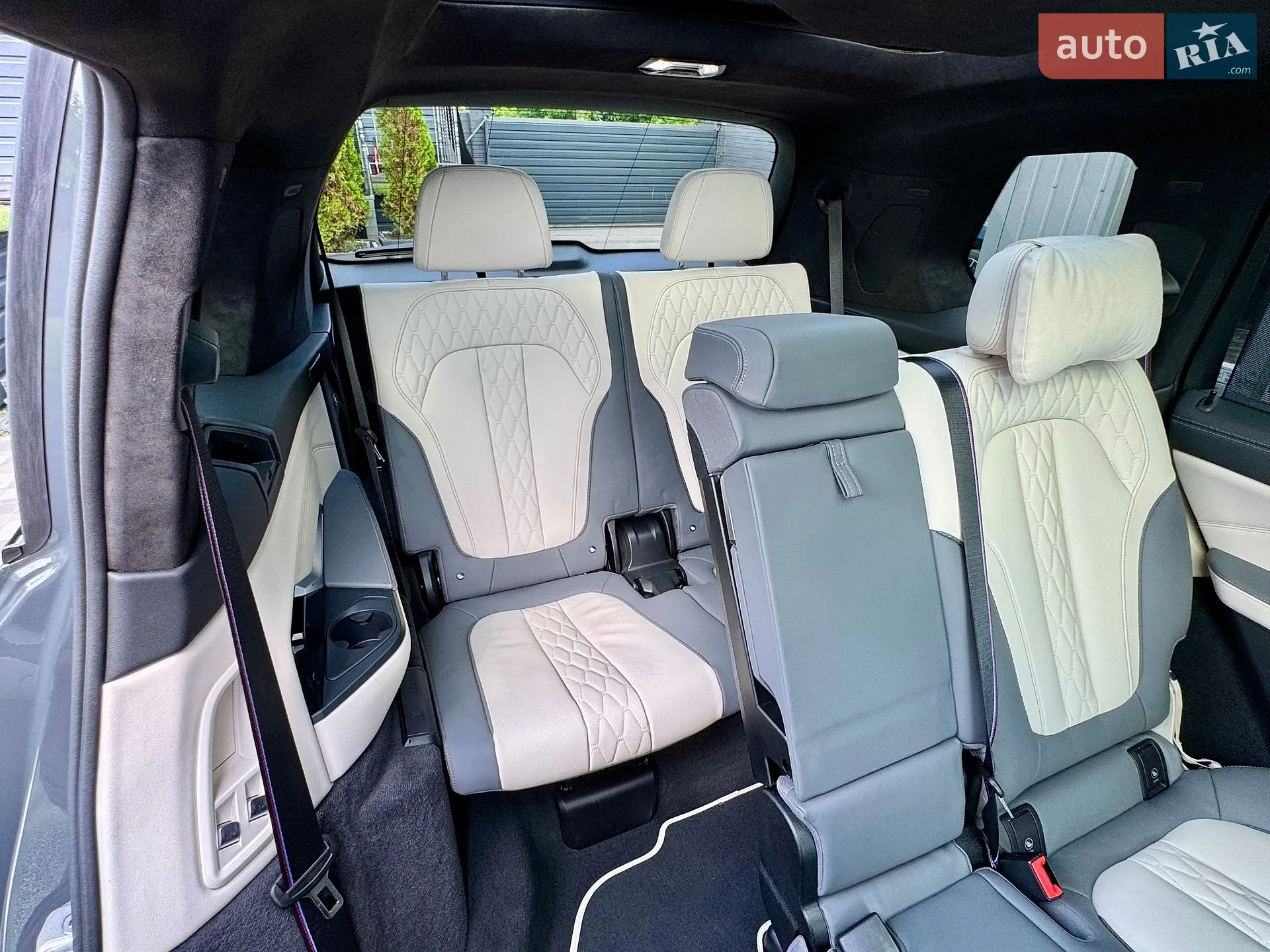 2024 BMW X7 - мініатюра 74