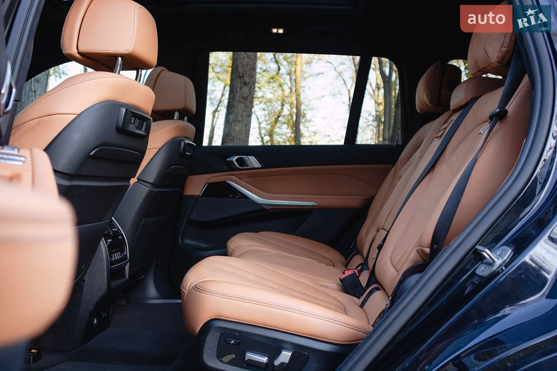 2021 BMW X7 - мініатюра 32