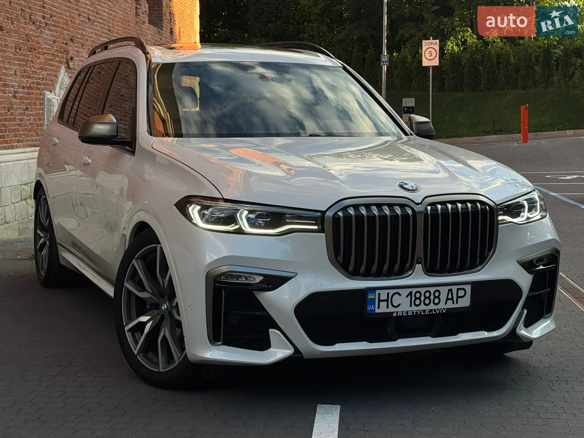 2021 BMW X7 - мініатюра 18