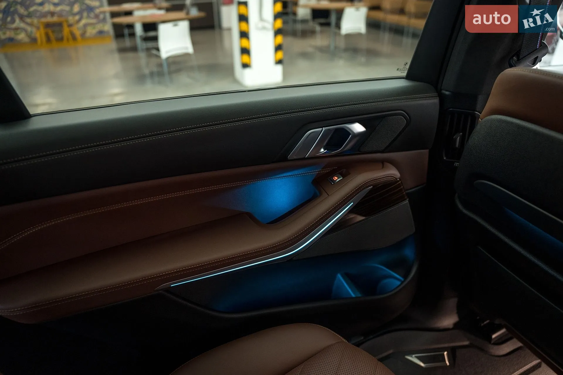 2024 BMW X7 - мініатюра 52