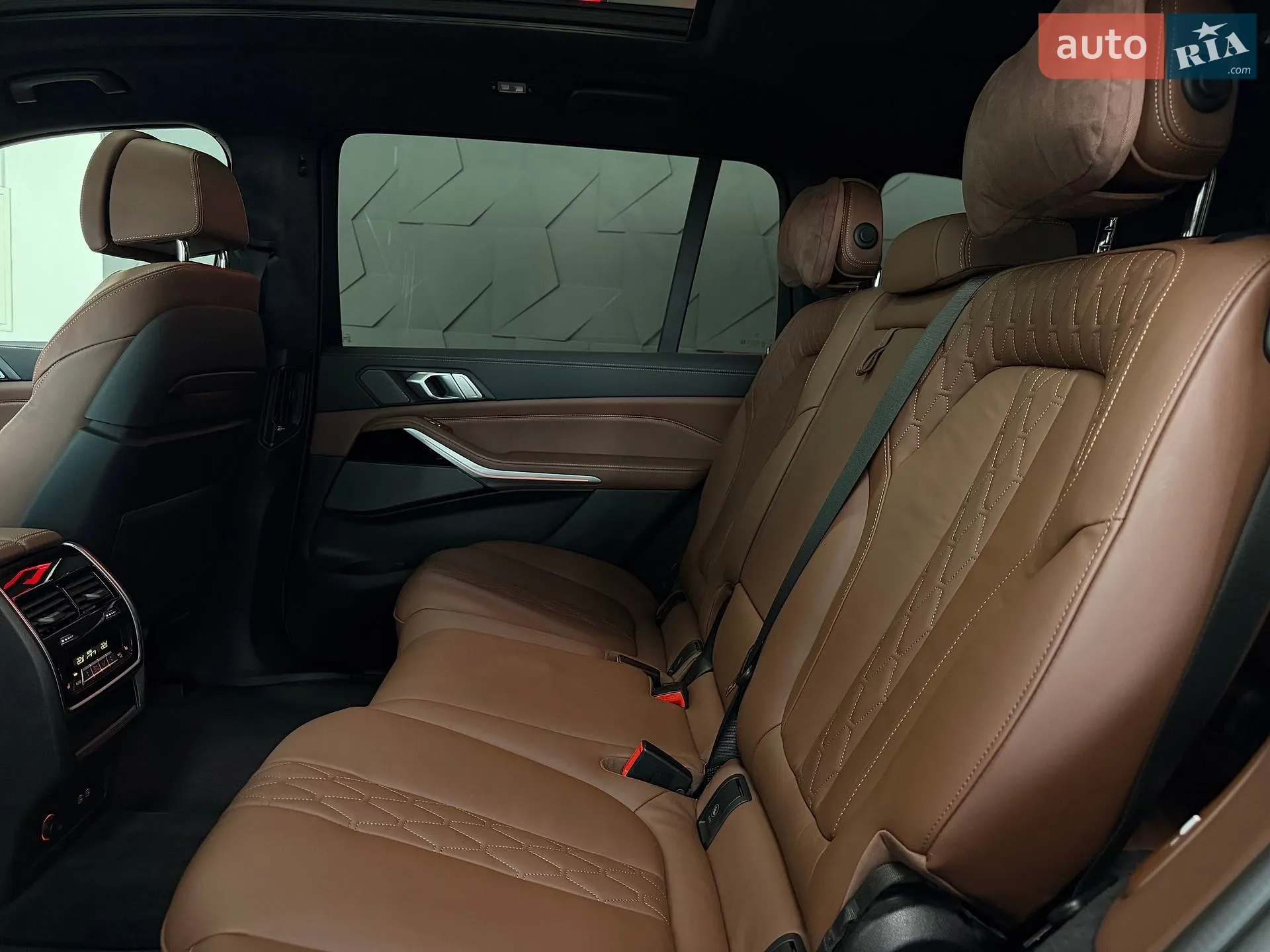 2021 BMW X7 - мініатюра 57