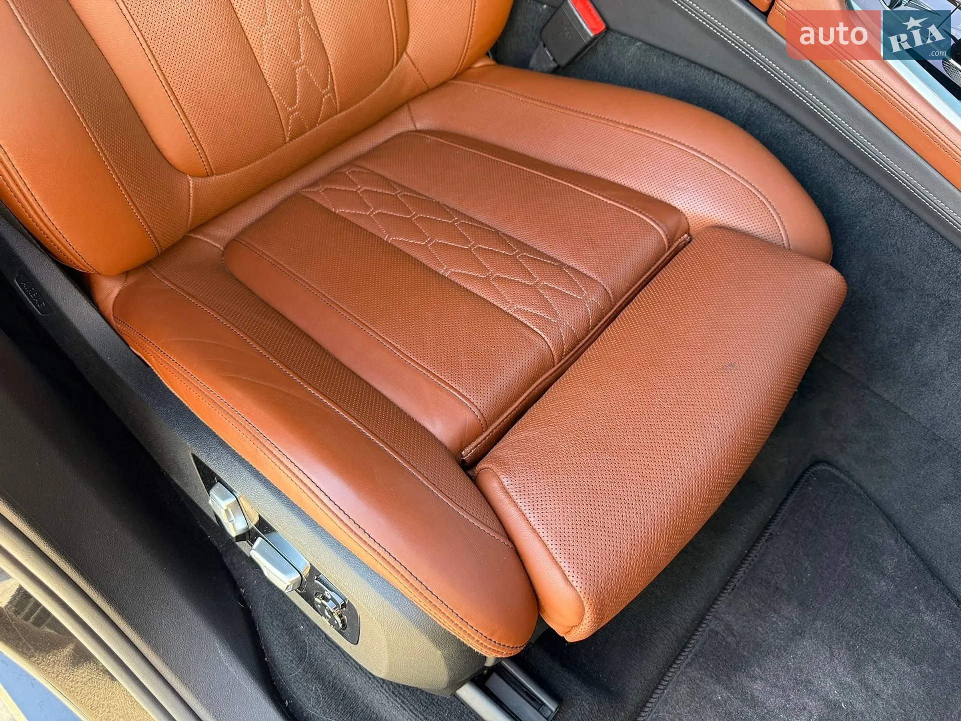 2020 BMW X7 - мініатюра 76