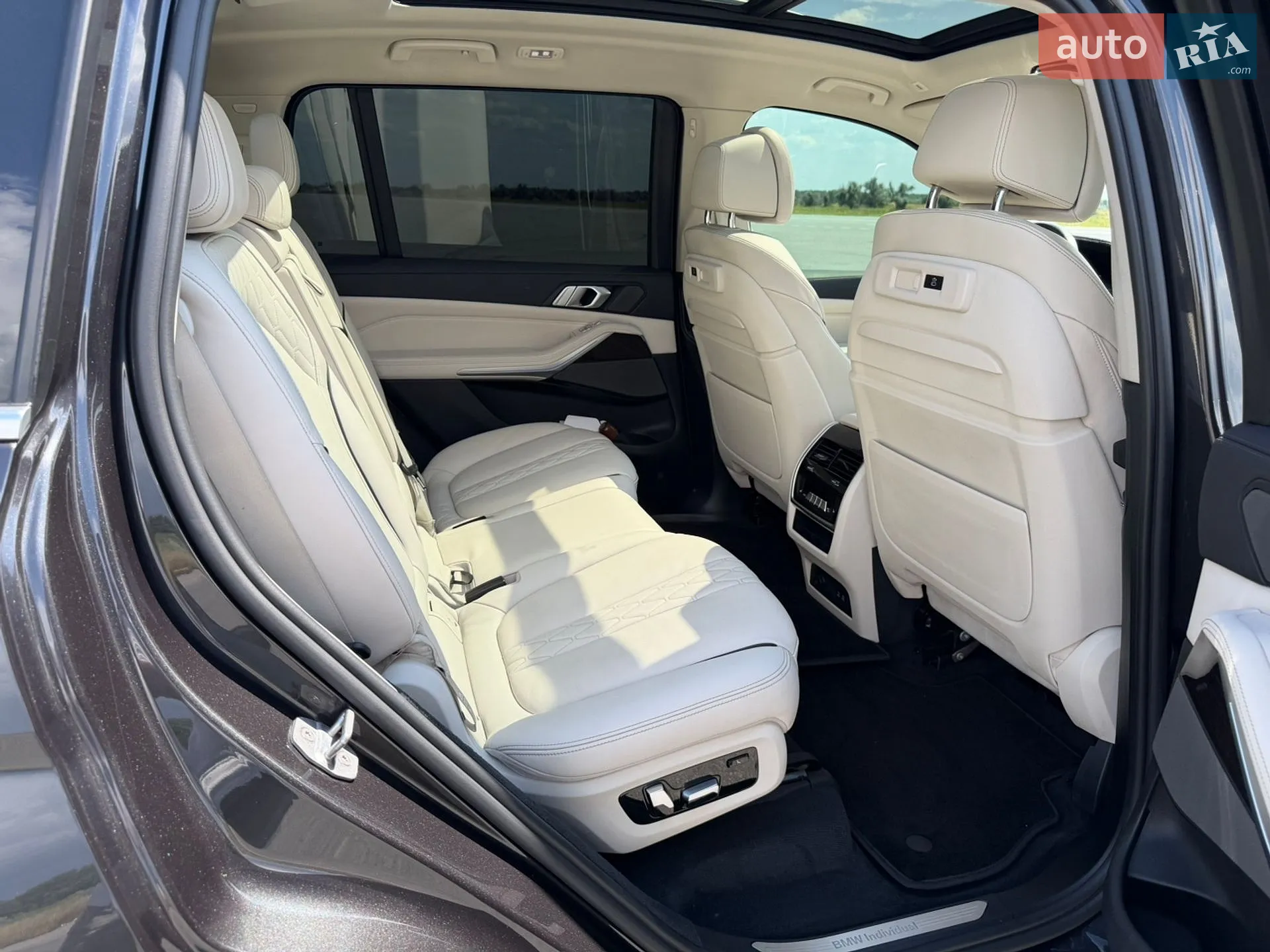 2020 BMW X7 - мініатюра 21