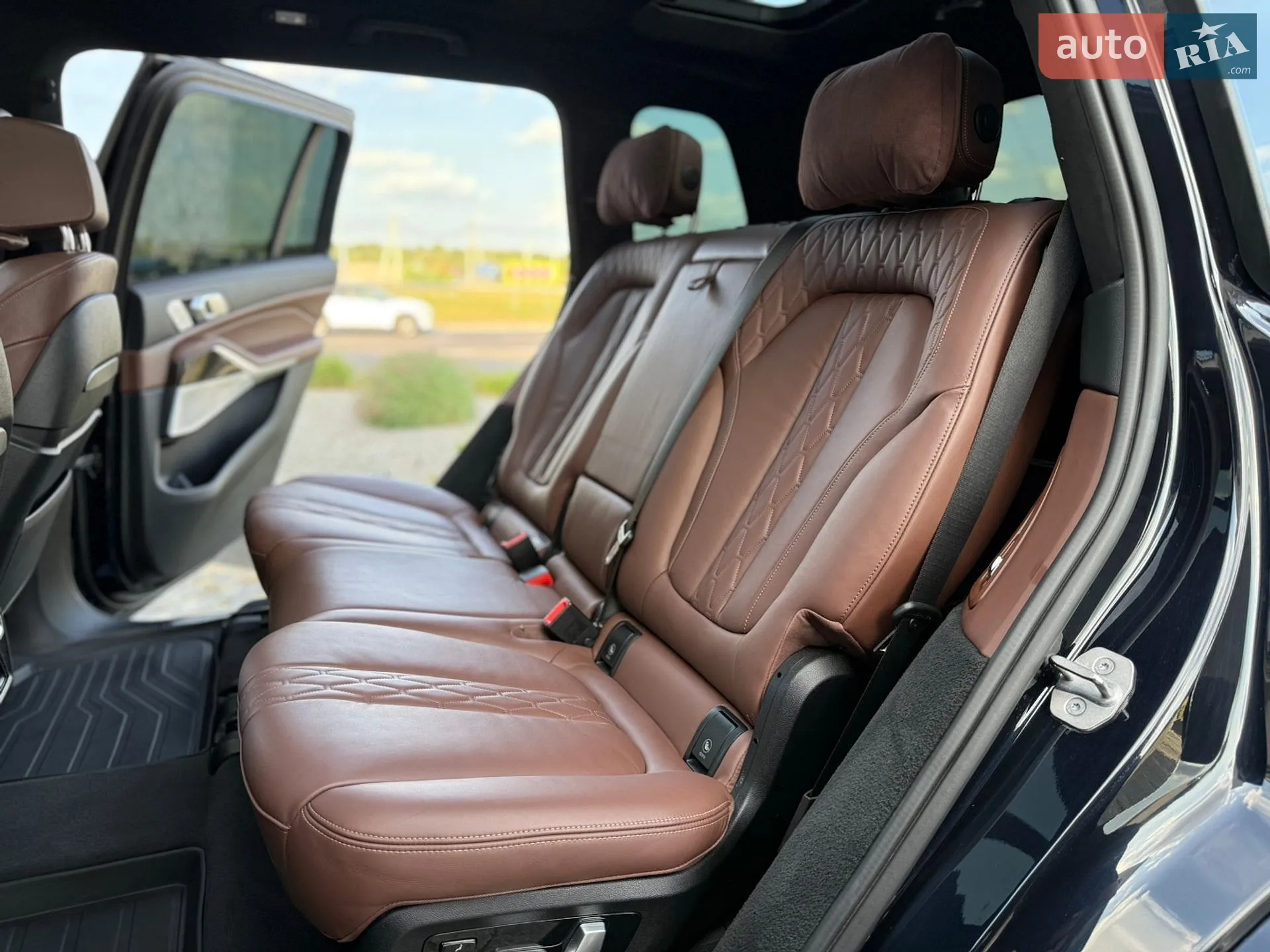 2020 BMW X7 - мініатюра 64