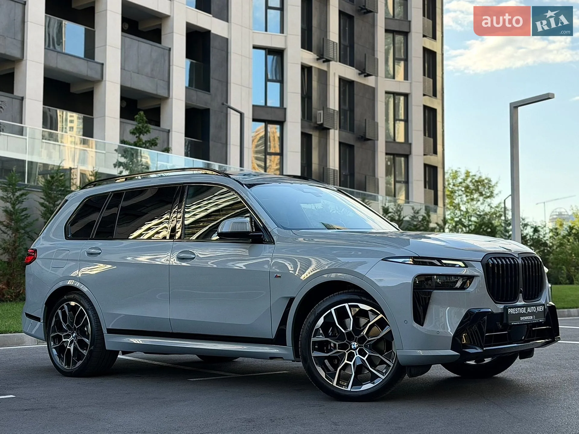 2025 BMW X7 - мініатюра 5
