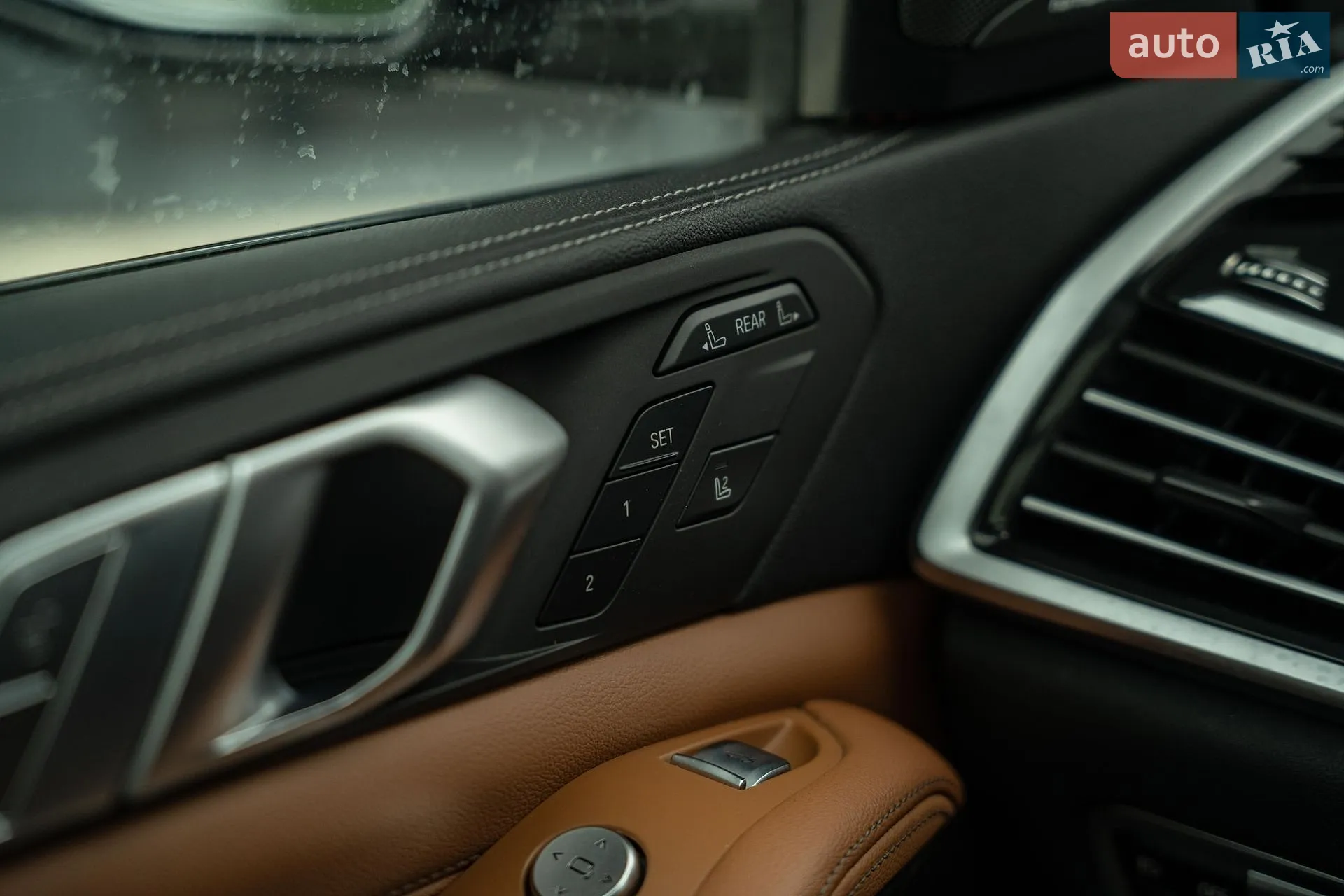 2020 BMW X7 - мініатюра 23