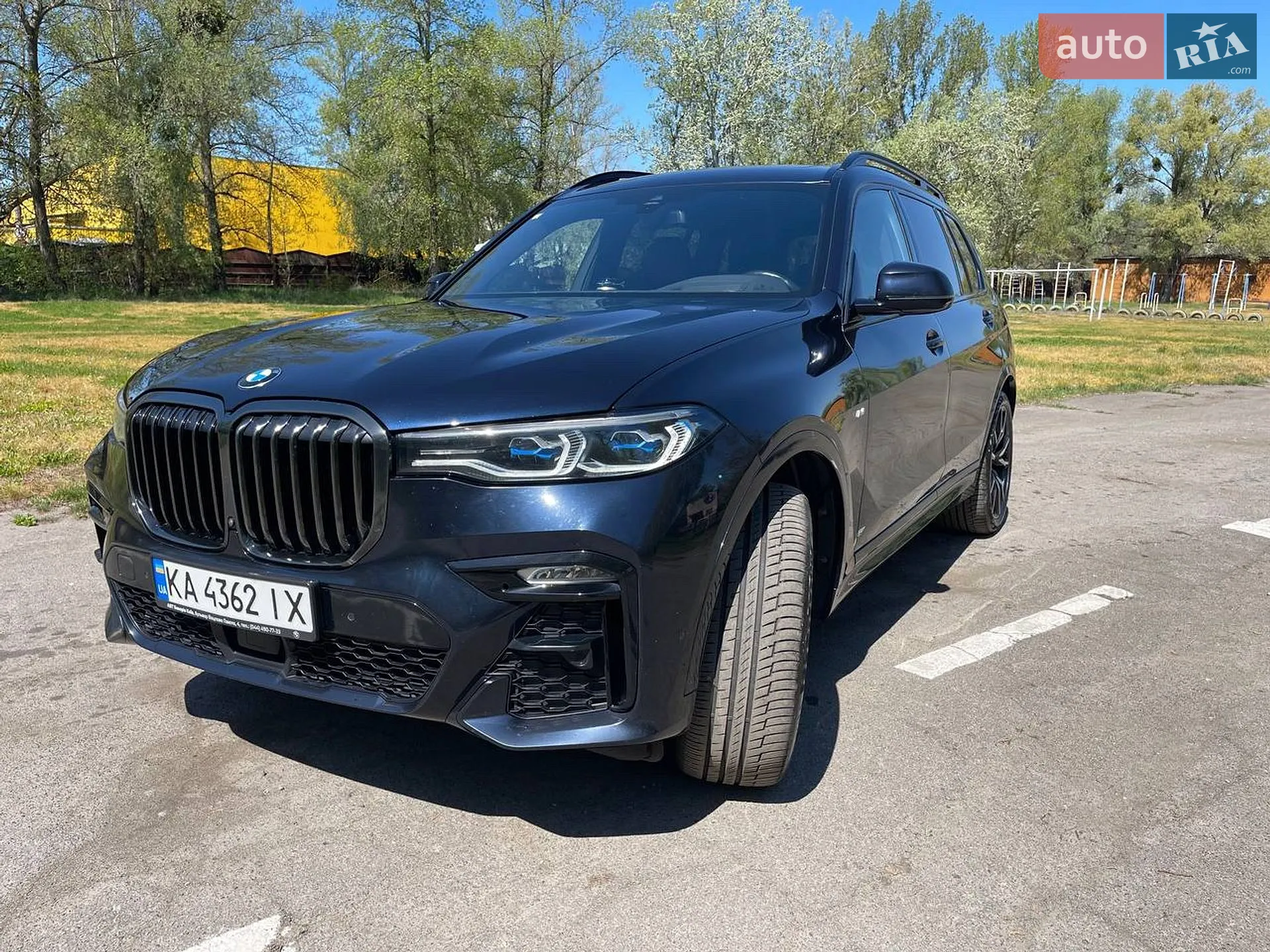 2022 BMW X7 - фото 1
