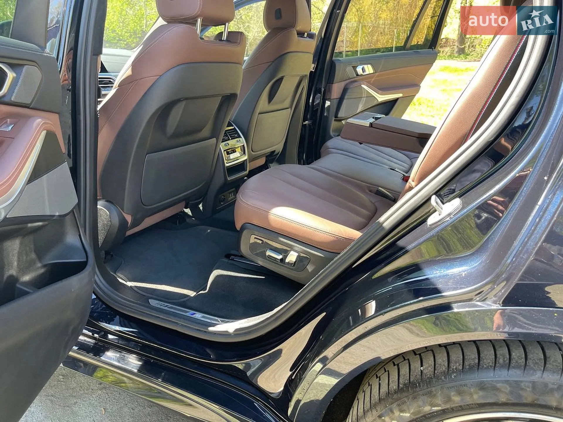 2022 BMW X7 - мініатюра 32