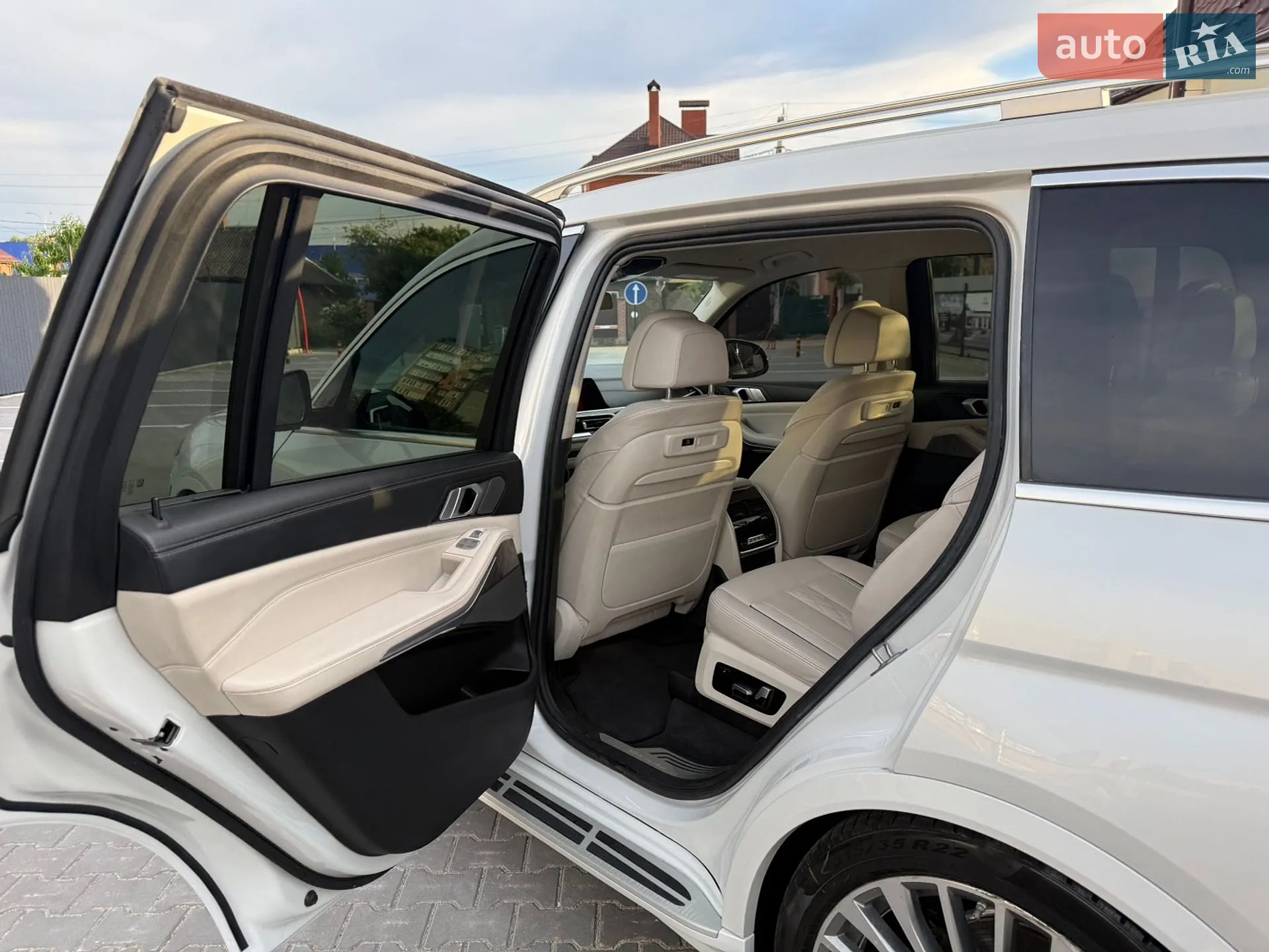2019 BMW X7 - мініатюра 15