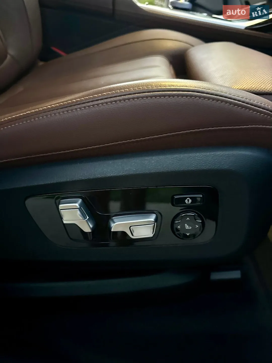2019 BMW X7 - мініатюра 15