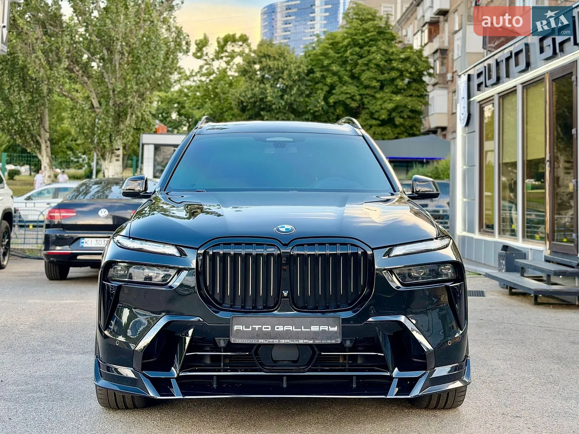2020 BMW X7 - мініатюра 3