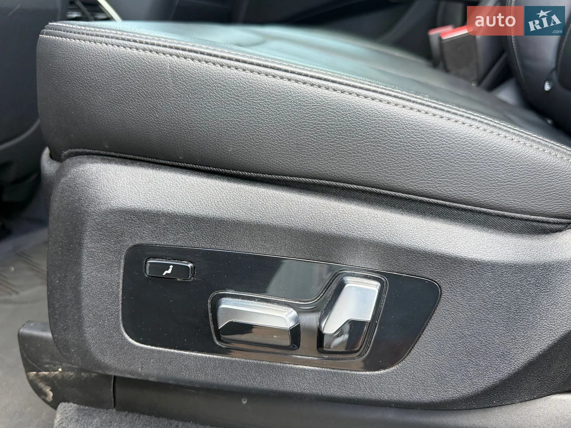 2019 BMW X7 - мініатюра 21