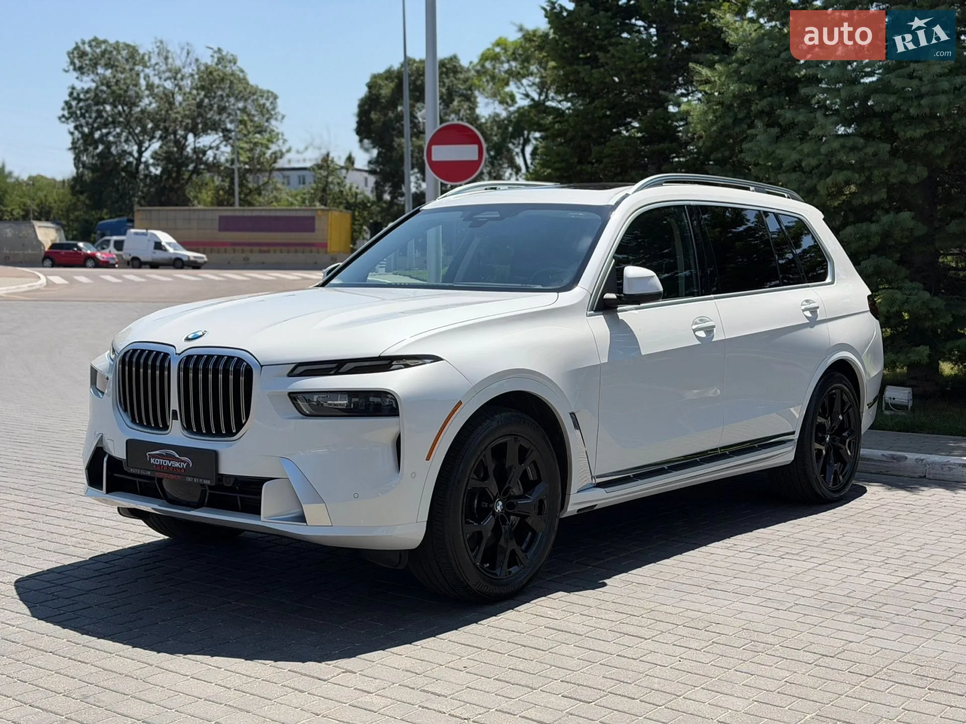 2025 BMW X7 - мініатюра 9