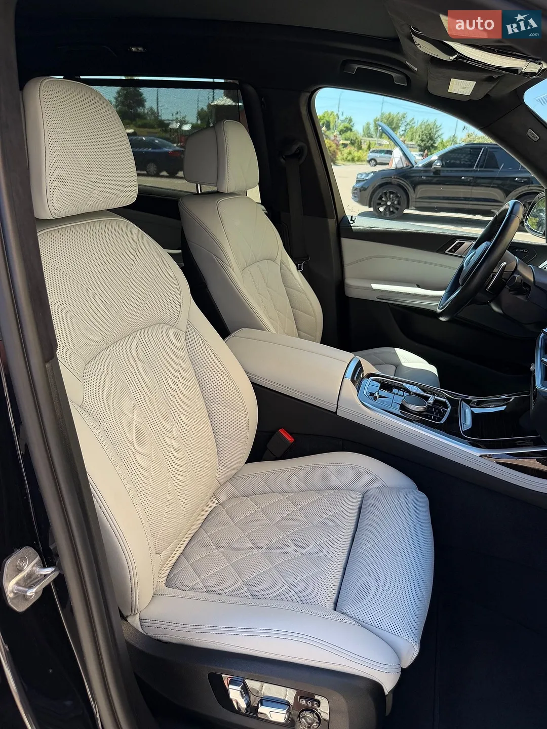 2023 BMW X7 - мініатюра 23