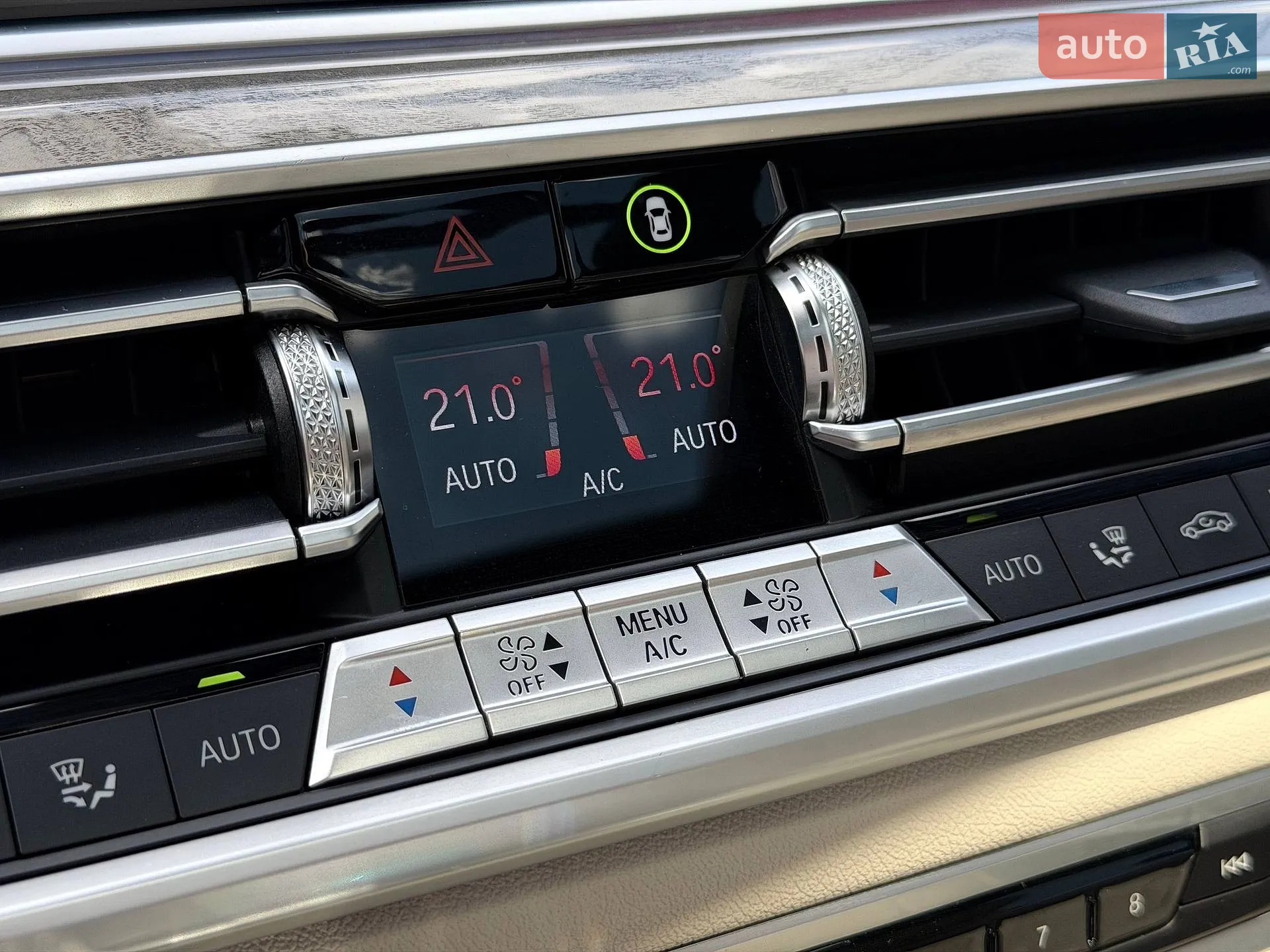2021 BMW X7 - мініатюра 109