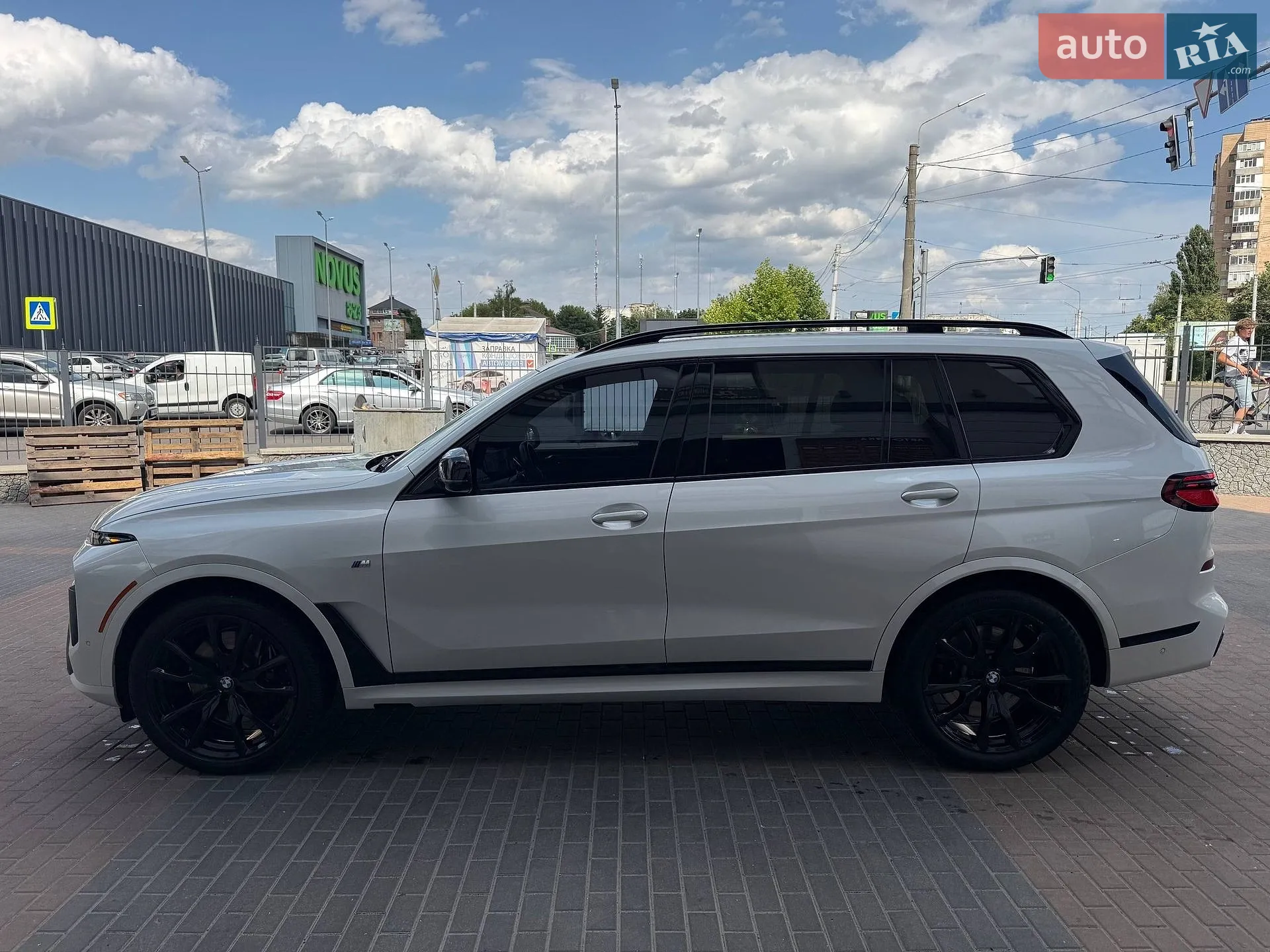 2023 BMW X7 - мініатюра 4