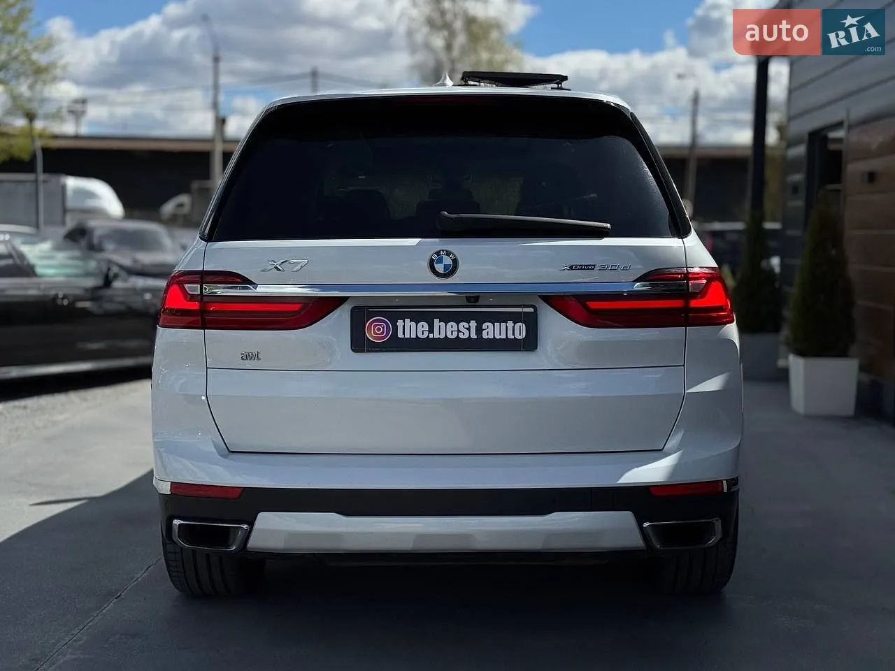 2020 BMW X7 - мініатюра 18