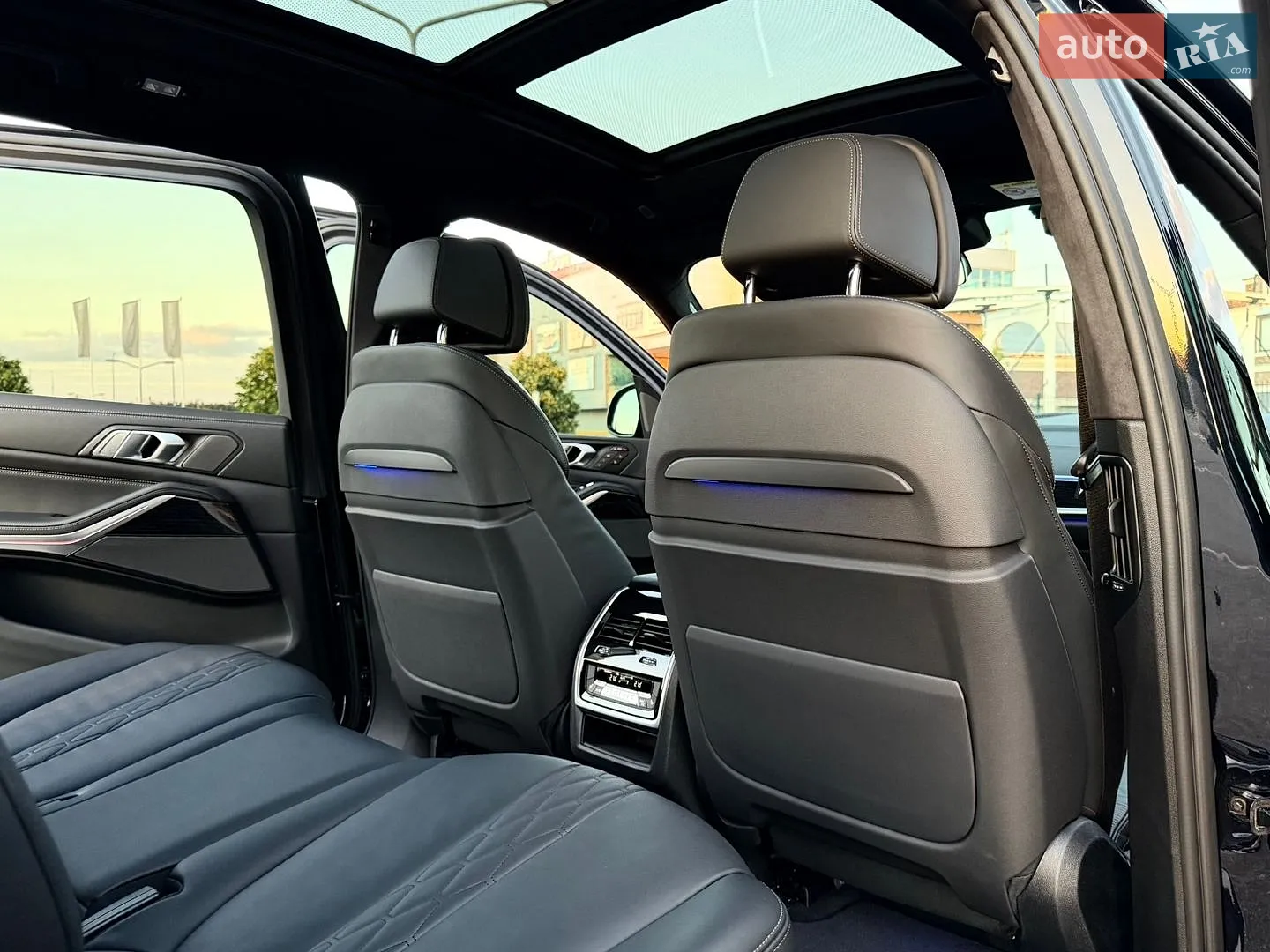 2020 BMW X7 - мініатюра 22
