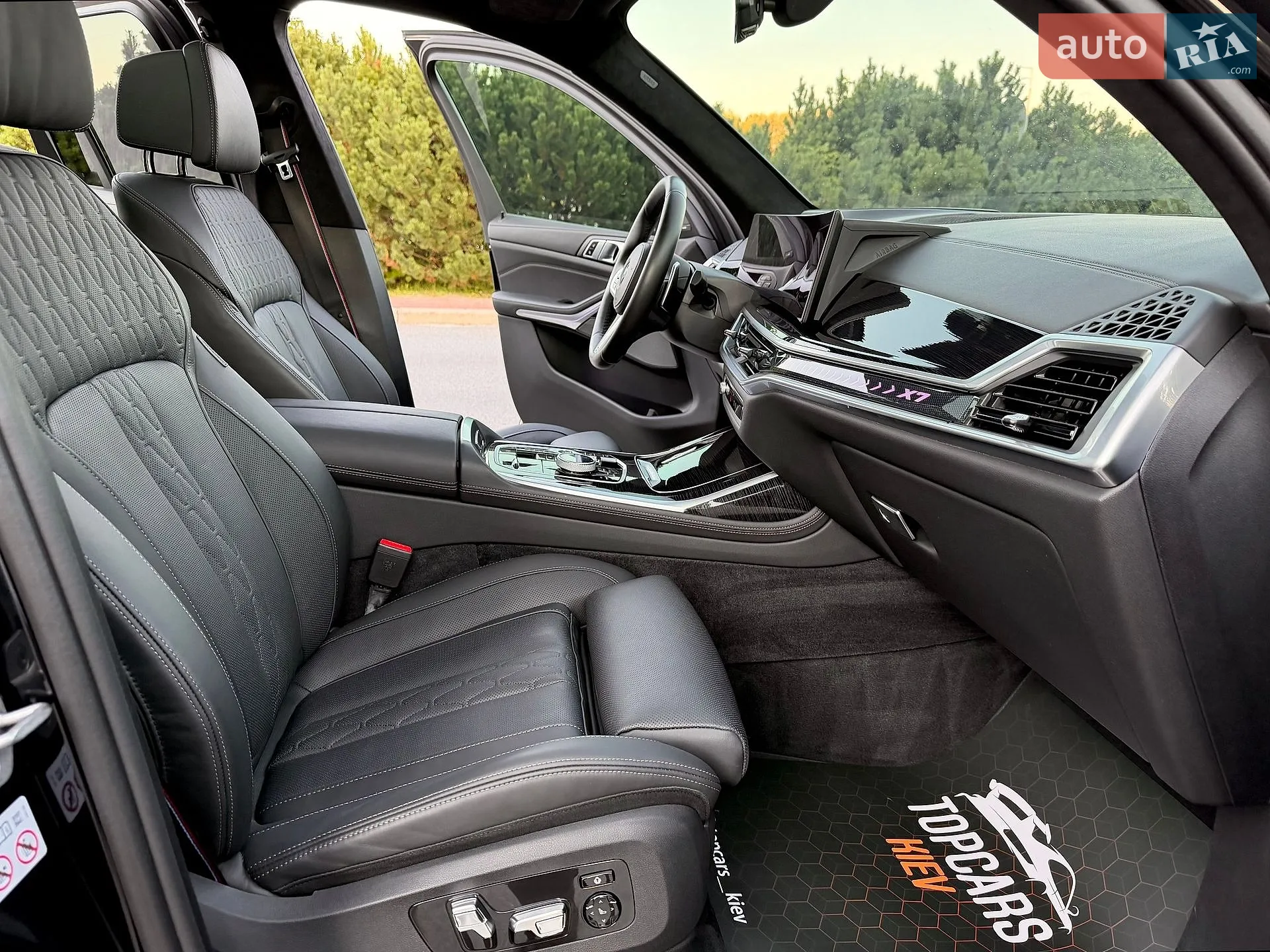 2023 BMW X7 - мініатюра 33