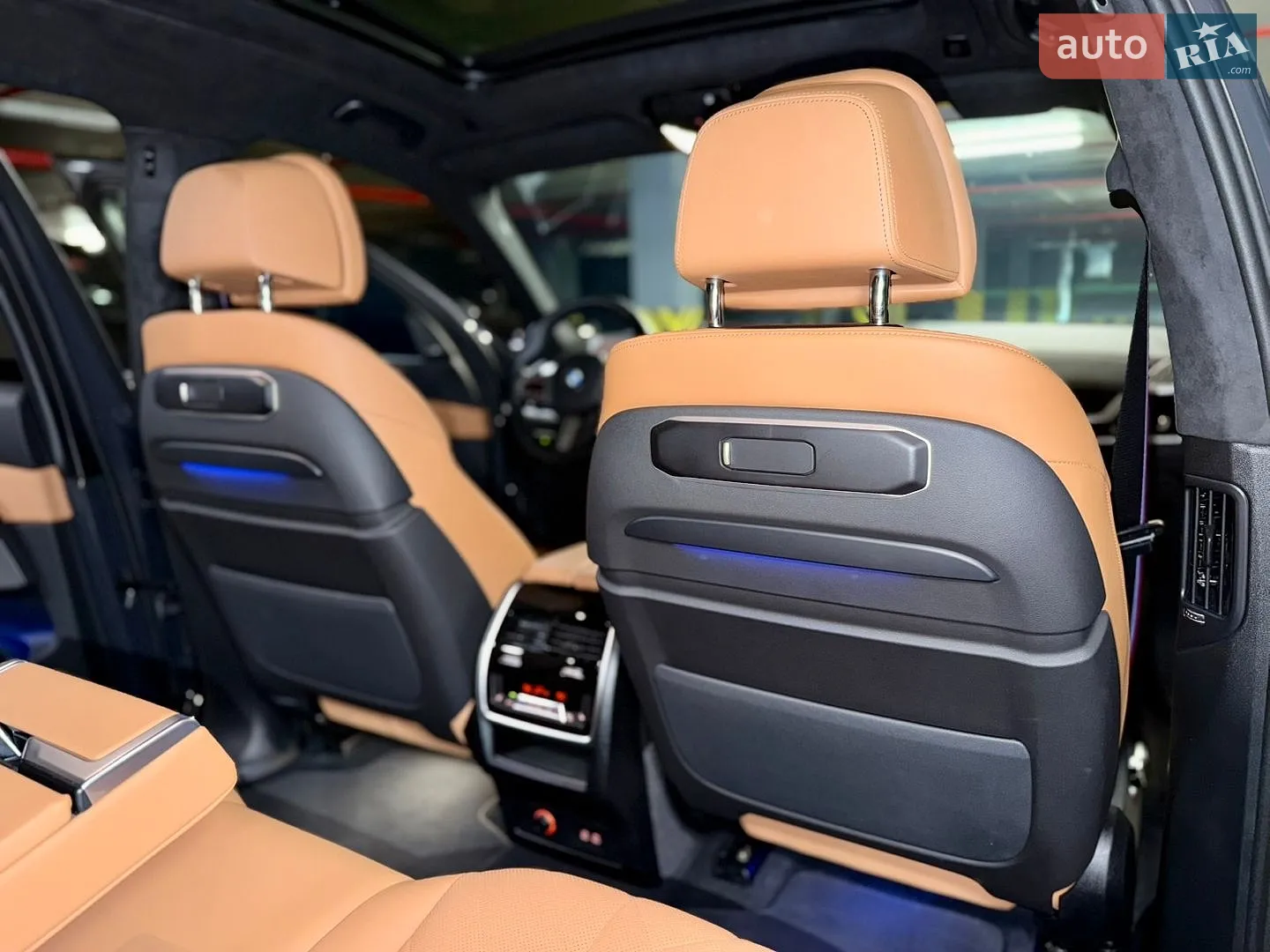 2025 BMW X7 - мініатюра 38
