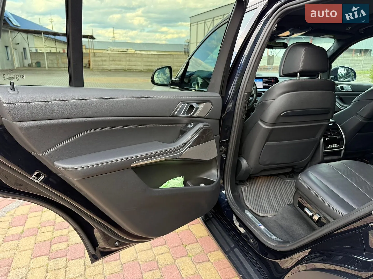 2020 BMW X7 - мініатюра 11