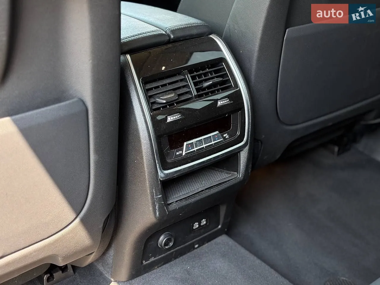 2021 BMW X7 - мініатюра 31