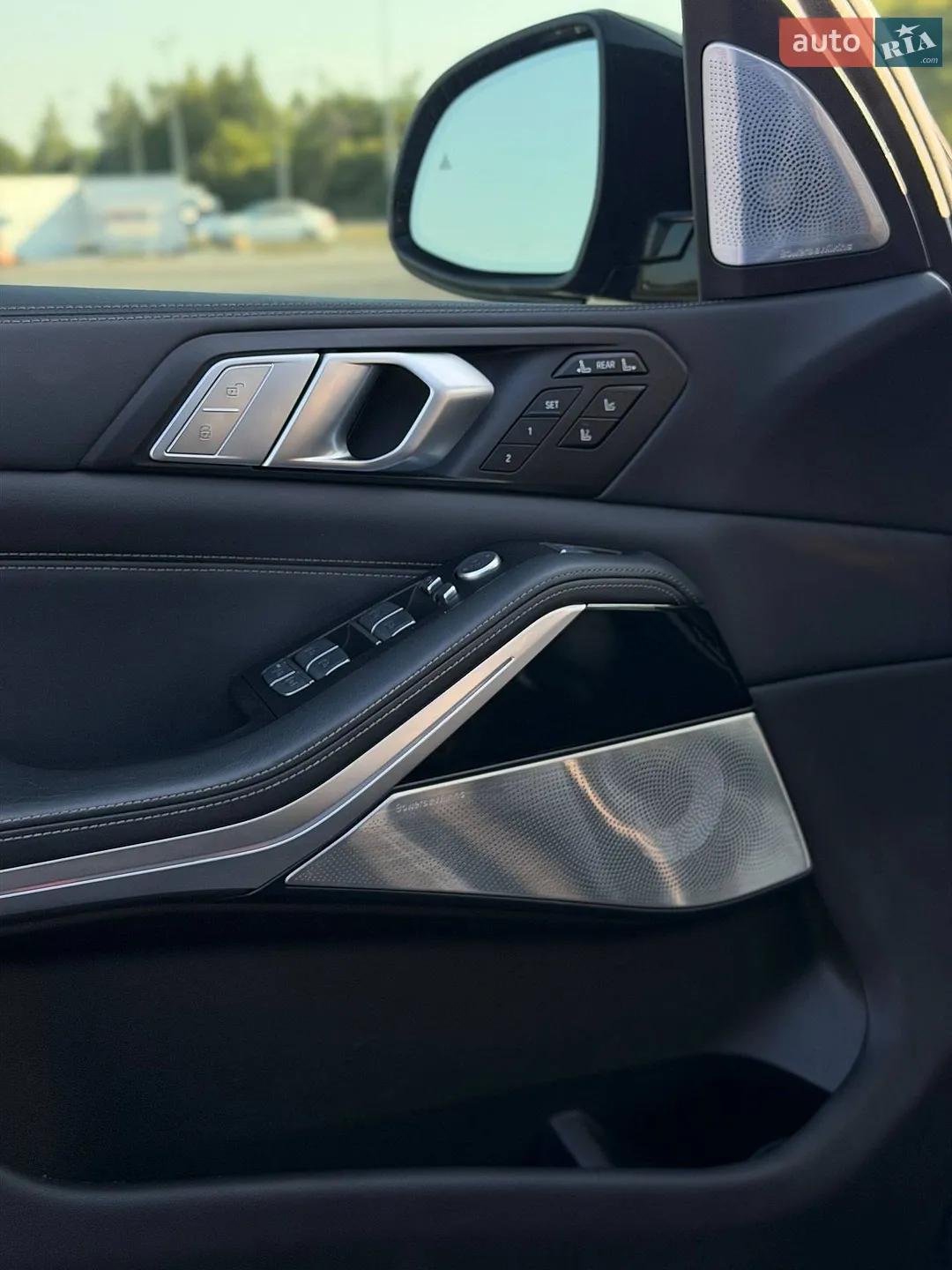 2021 BMW X7 - мініатюра 17